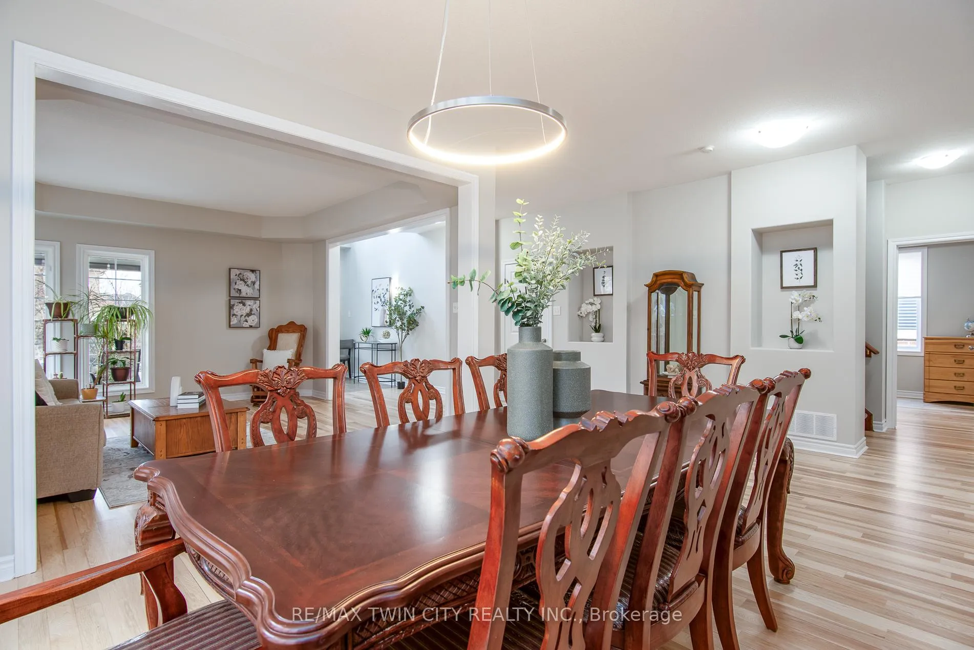Photo 14 of 508 Topper Woods Crescent, Kitchener — HOMEH