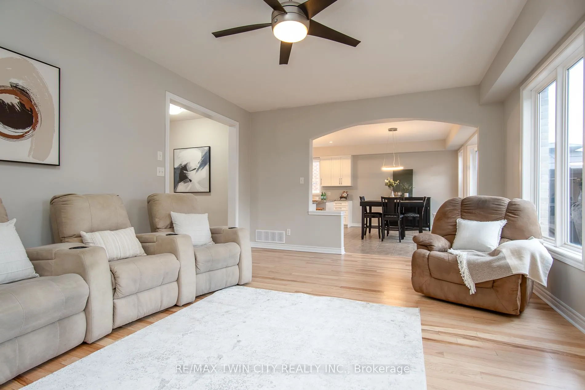 Photo 20 of 508 Topper Woods Crescent, Kitchener — HOMEH