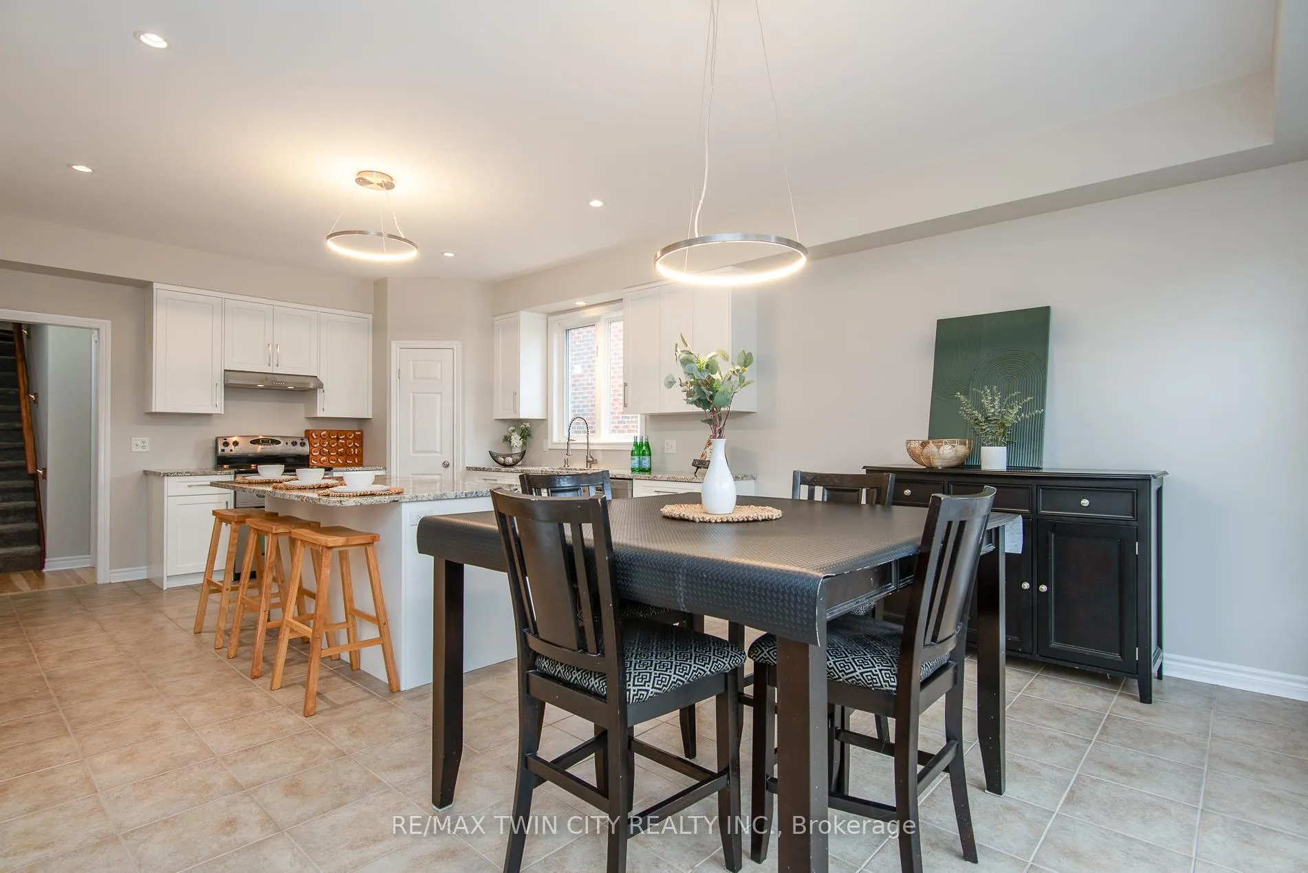 Photo 23 of 508 Topper Woods Crescent, Kitchener — HOMEH