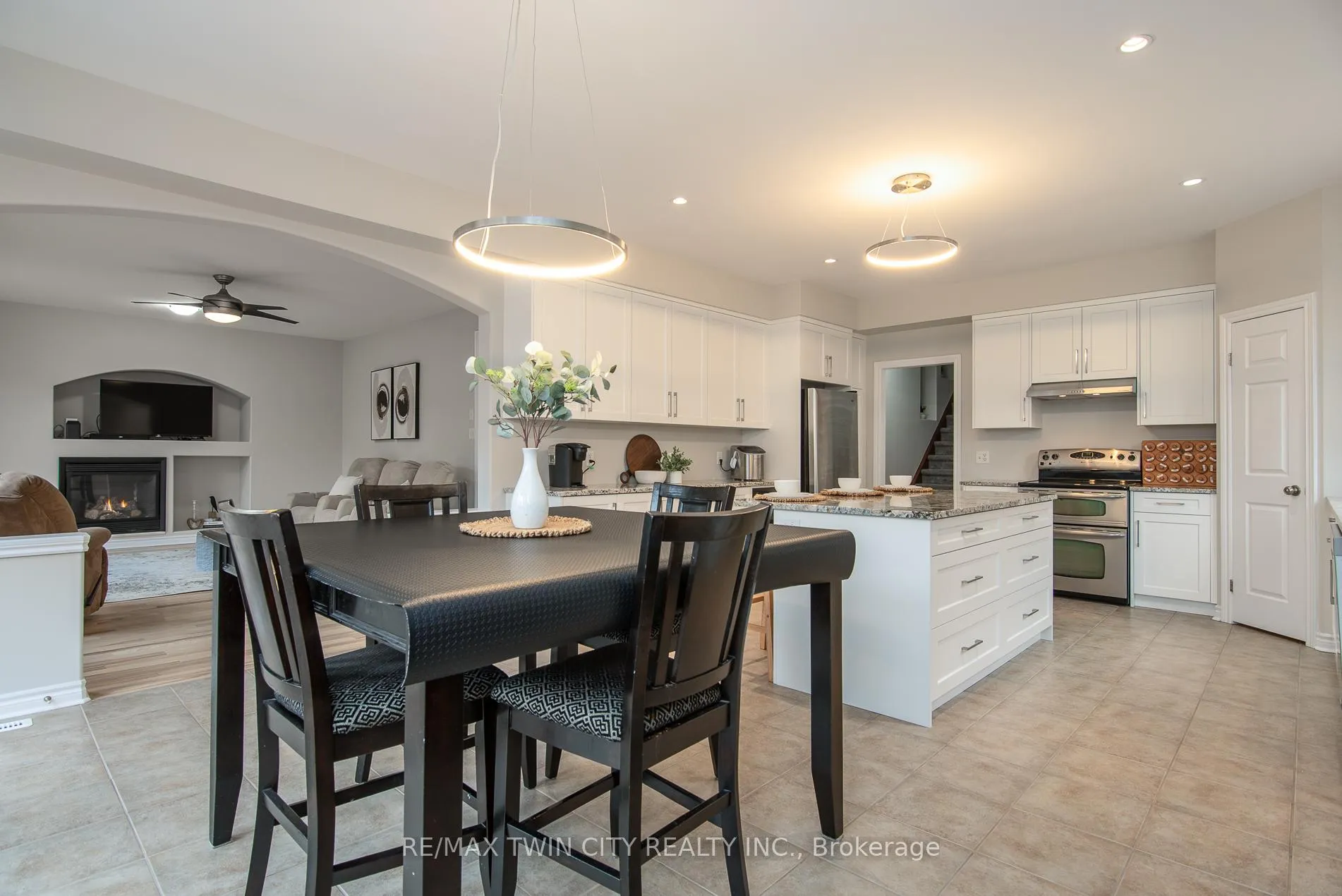 Photo 24 of 508 Topper Woods Crescent, Kitchener — HOMEH