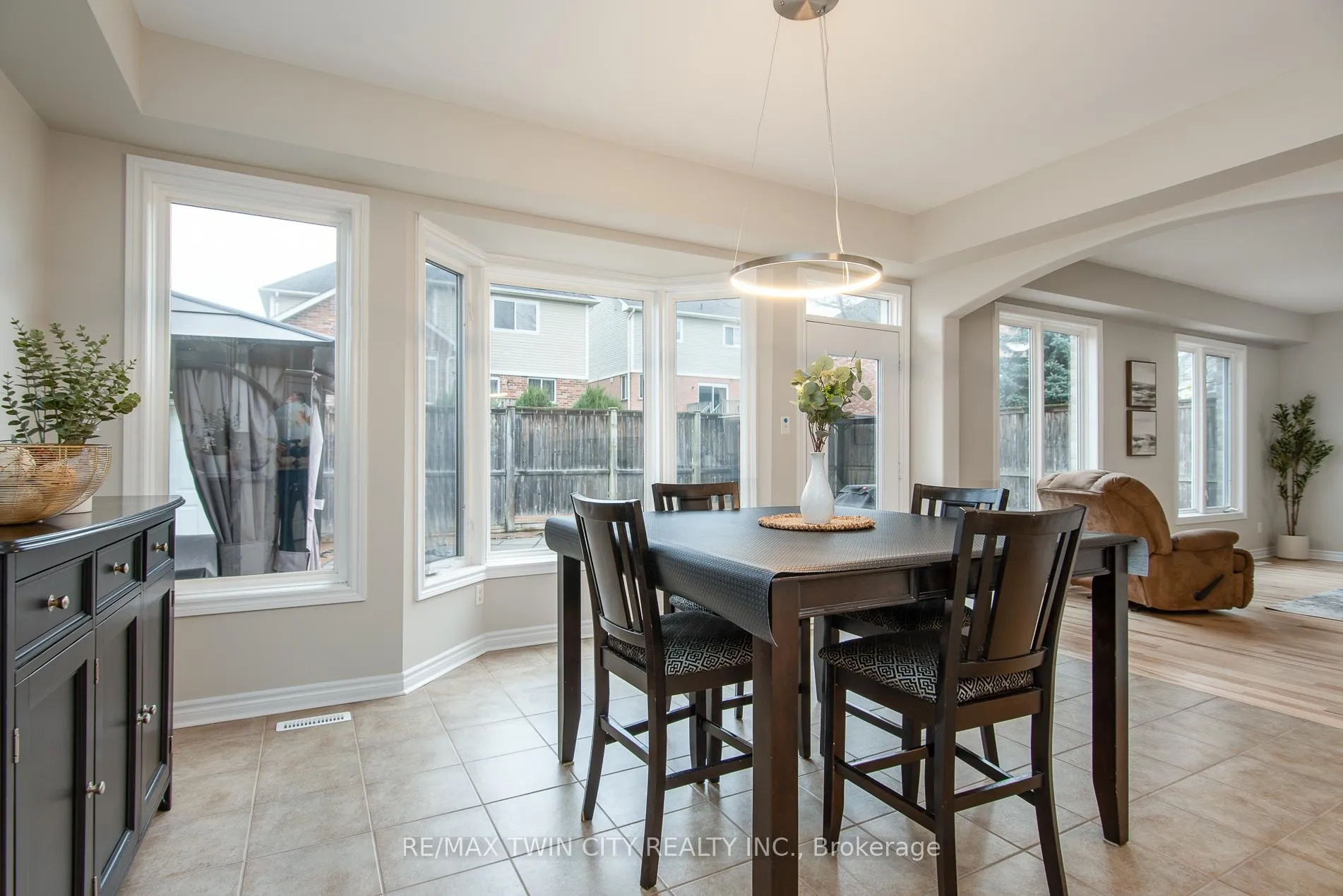 Photo 25 of 508 Topper Woods Crescent, Kitchener — HOMEH