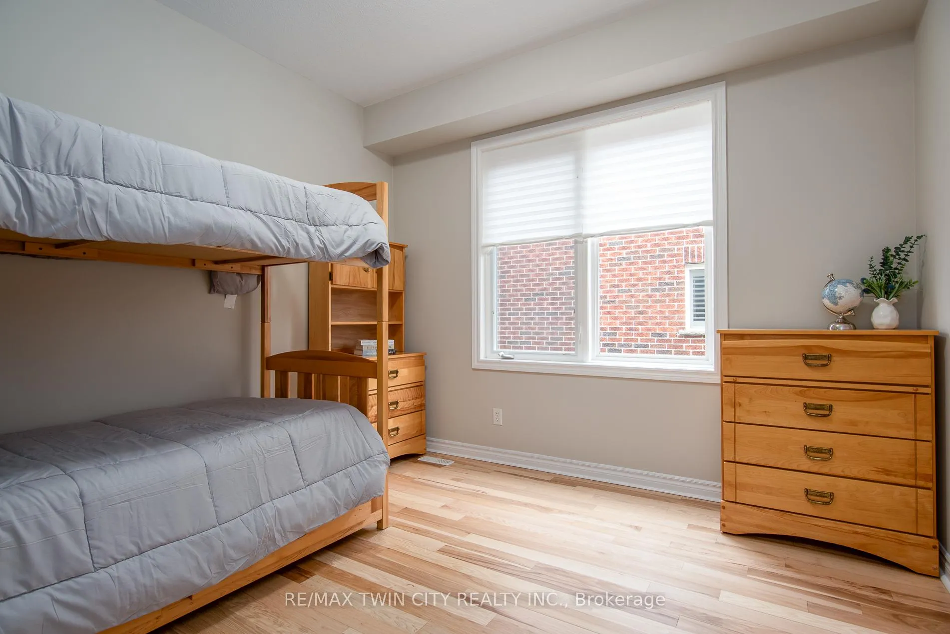 Photo 32 of 508 Topper Woods Crescent, Kitchener — HOMEH