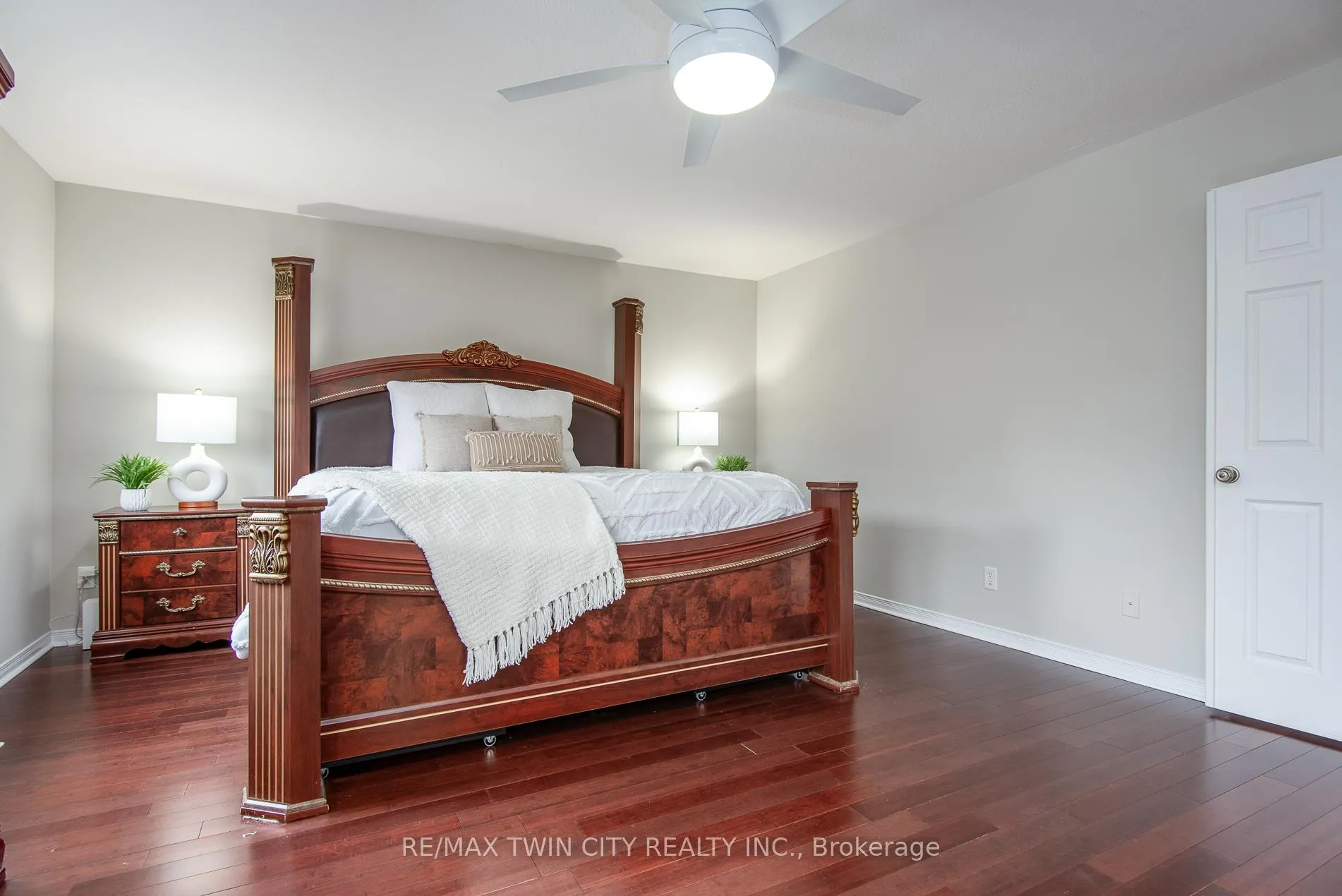 Photo 36 of 508 Topper Woods Crescent, Kitchener — HOMEH