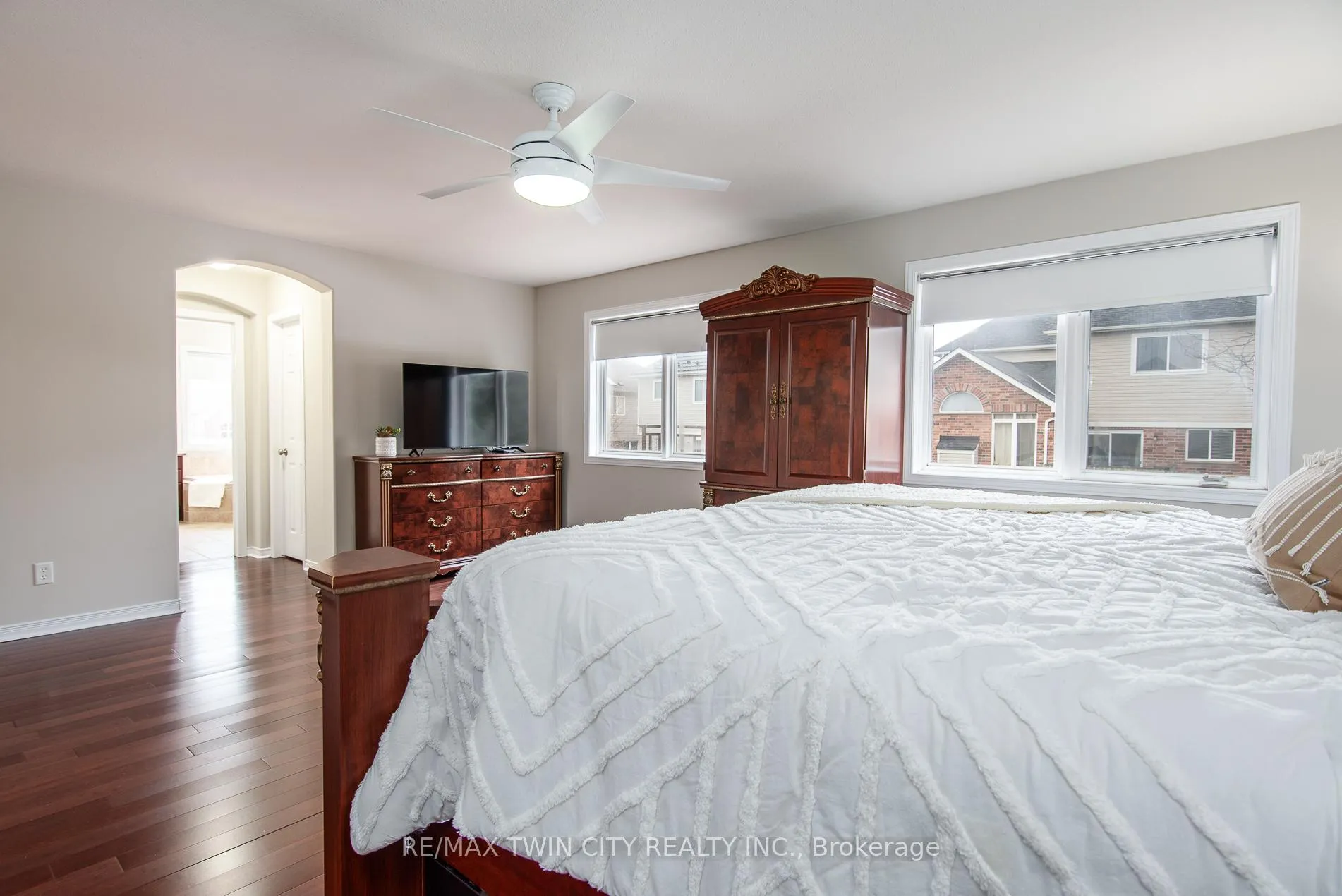 Photo 37 of 508 Topper Woods Crescent, Kitchener — HOMEH