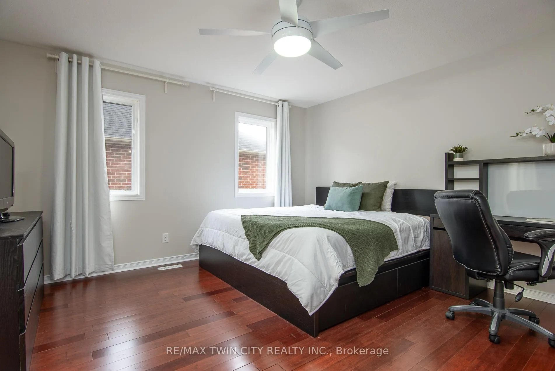 Photo 41 of 508 Topper Woods Crescent, Kitchener — HOMEH