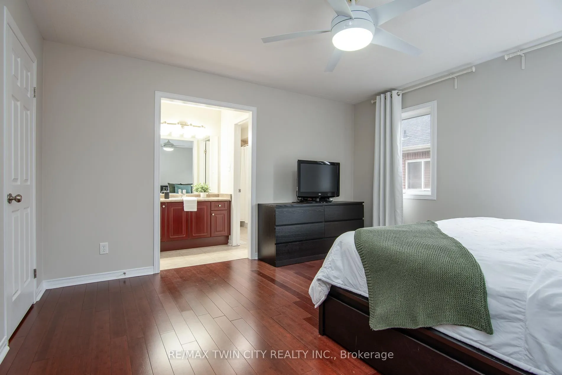 Photo 42 of 508 Topper Woods Crescent, Kitchener — HOMEH