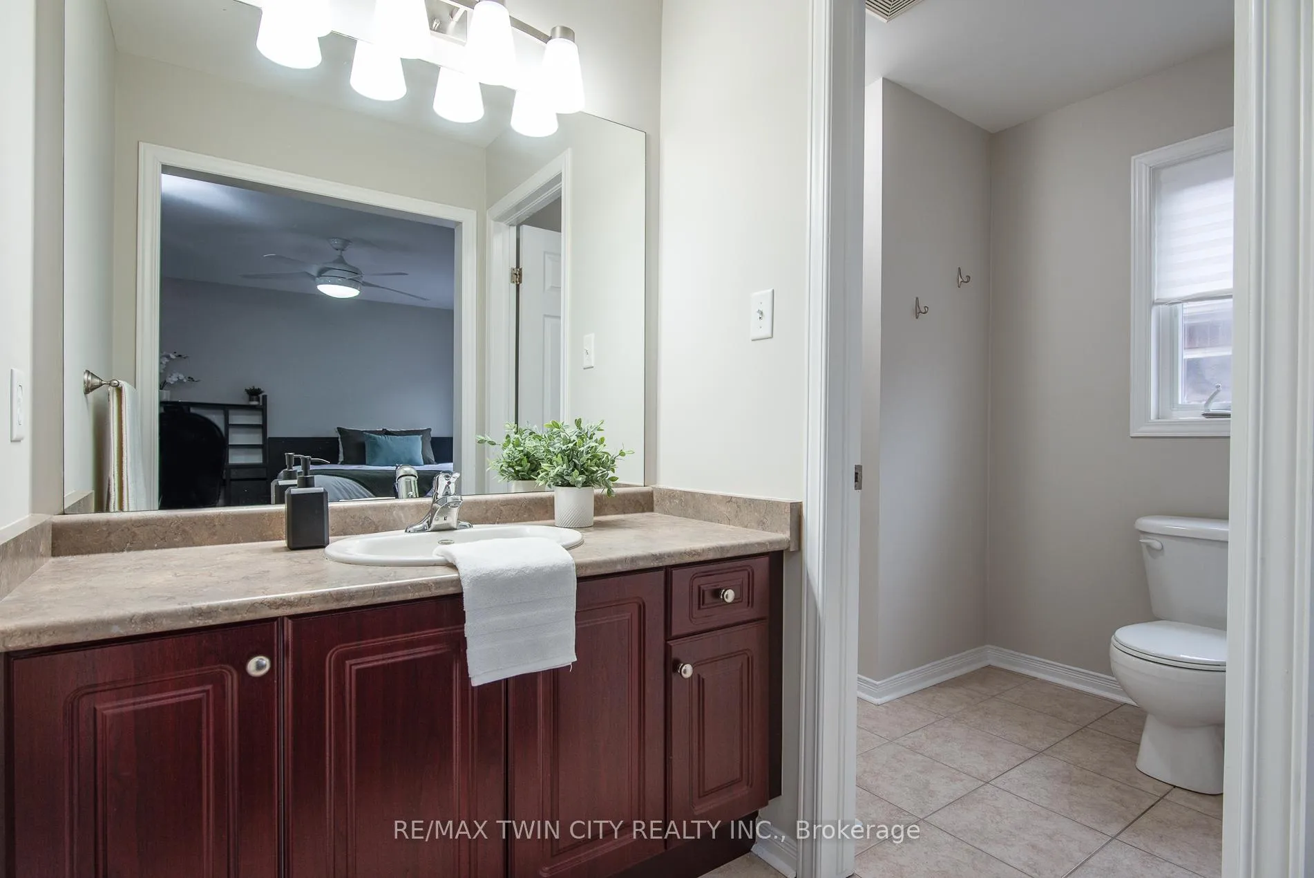 Photo 43 of 508 Topper Woods Crescent, Kitchener — HOMEH