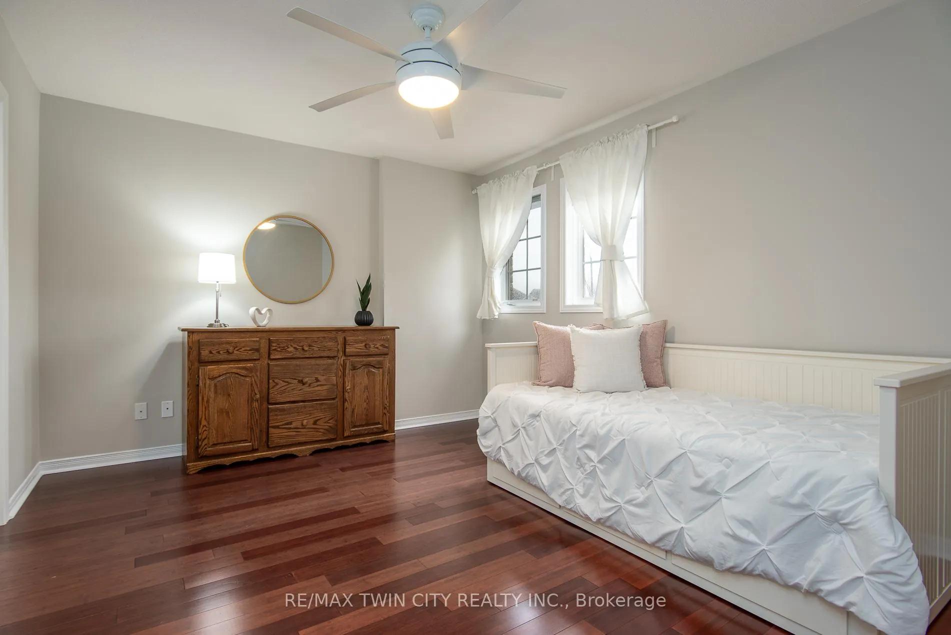 Photo 46 of 508 Topper Woods Crescent, Kitchener — HOMEH