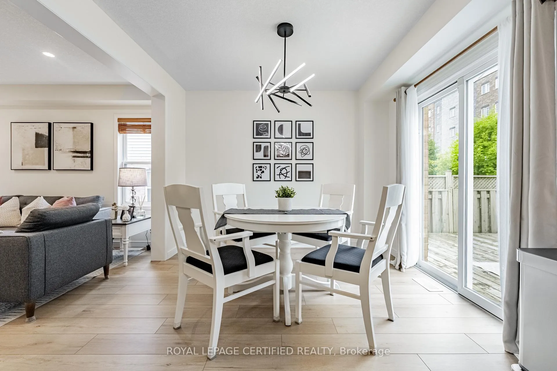Photo 9 of 15 Brookfield Crescent, Kitchener — HOMEH