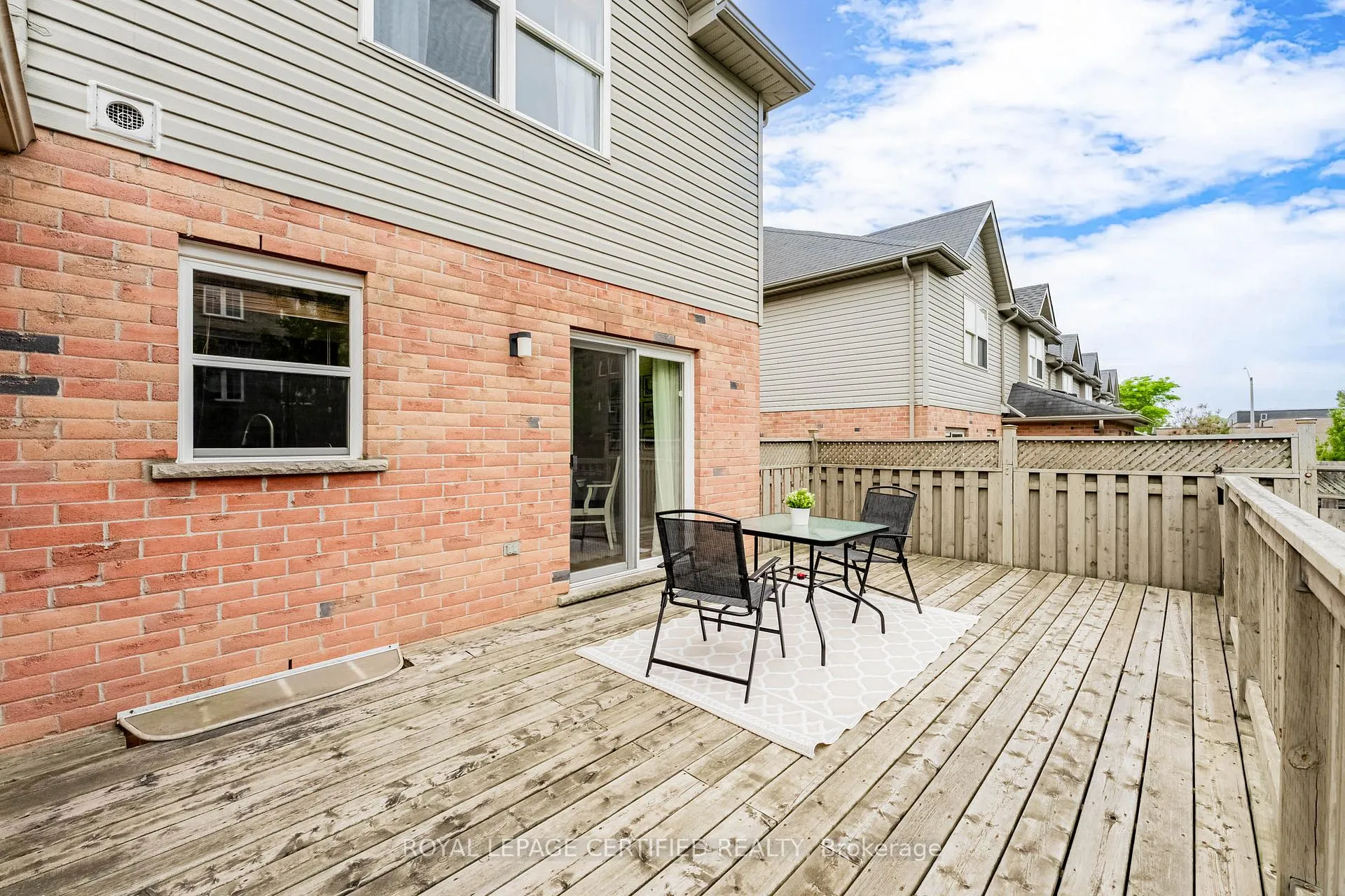 Photo 31 of 15 Brookfield Crescent, Kitchener — HOMEH