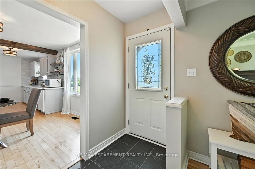 Photo 4 of 8554 Haldibrook Road, Hamilton, Rural Glanbrook — HOMEH