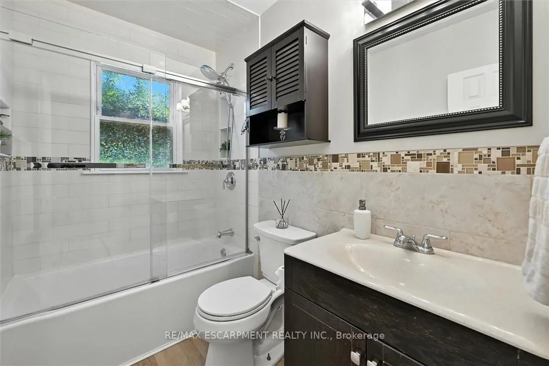 Photo 24 of 8554 Haldibrook Road, Hamilton, Rural Glanbrook — HOMEH