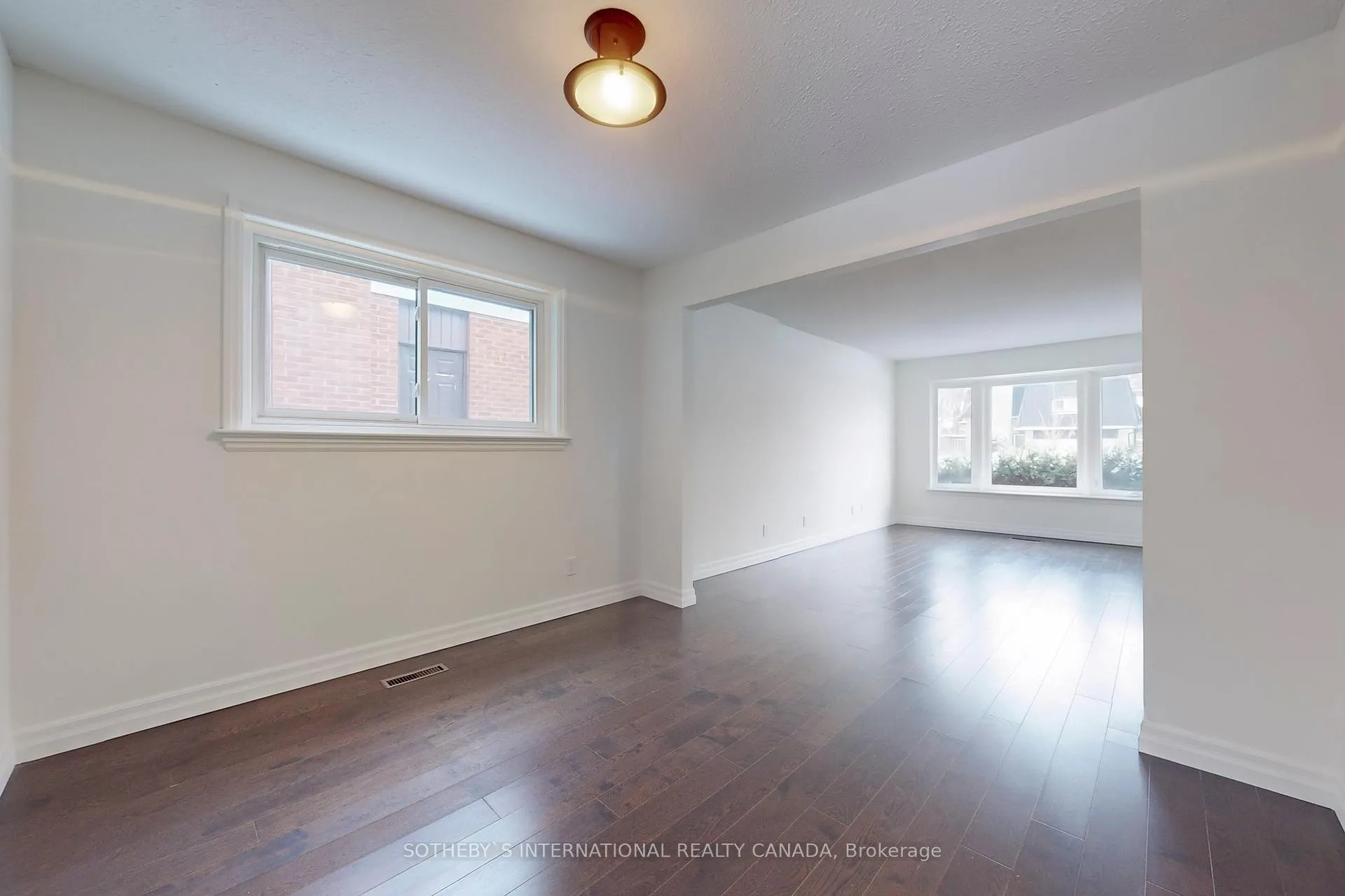 Photo 7 of 15 Hagerman Boulevard, Markham, Unionville — HOMEH
