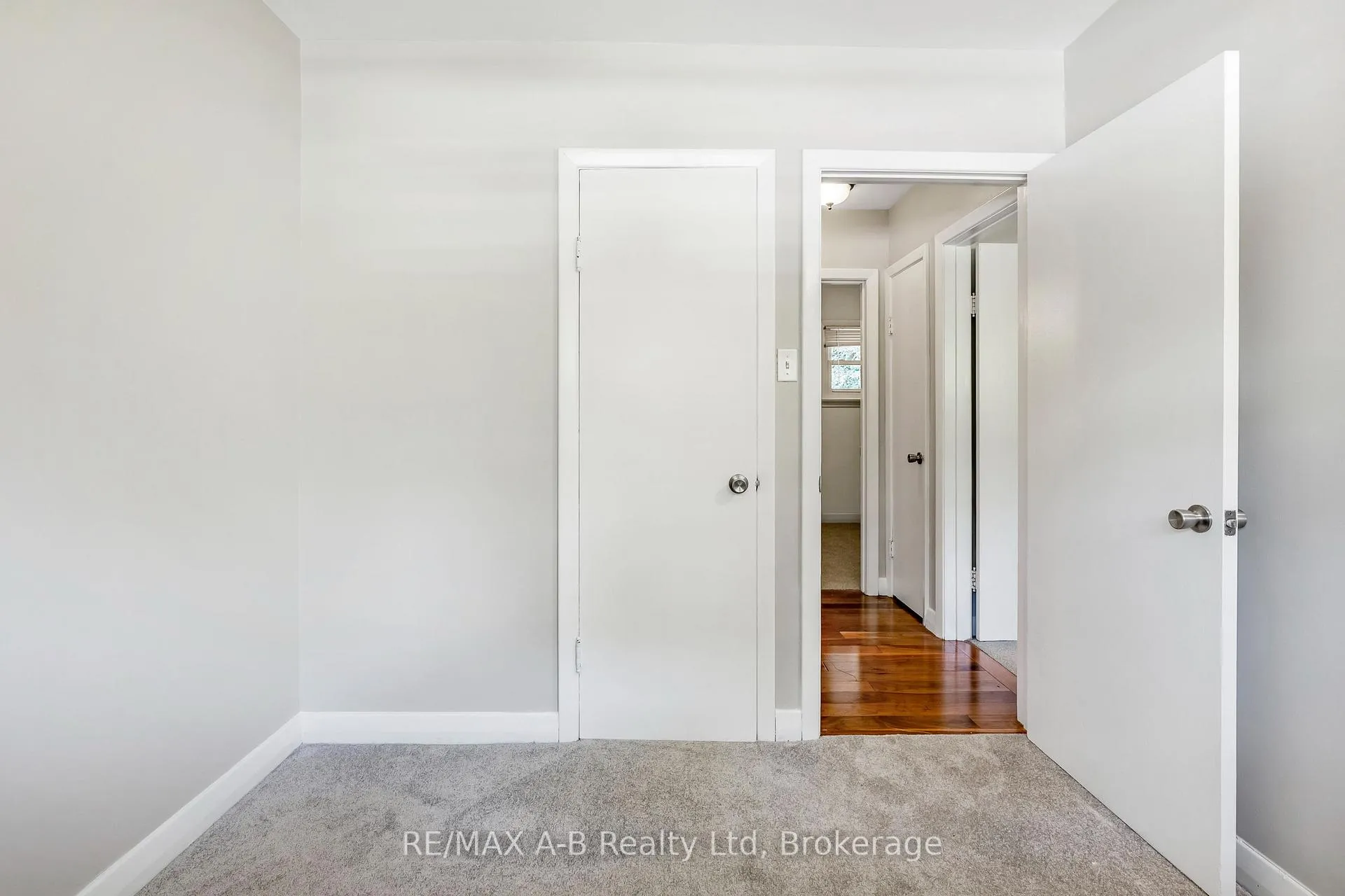 Photo 12 of 78 Valewood Place, Kitchener — HOMEH
