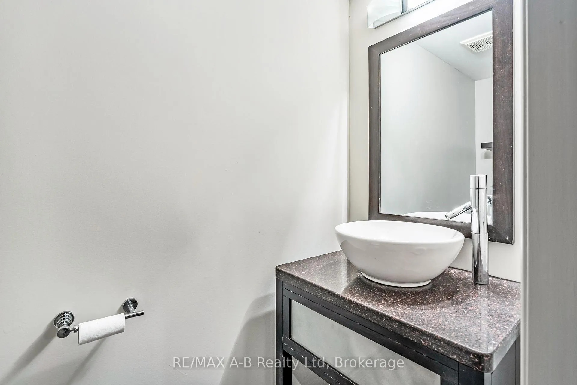 Photo 17 of 78 Valewood Place, Kitchener — HOMEH