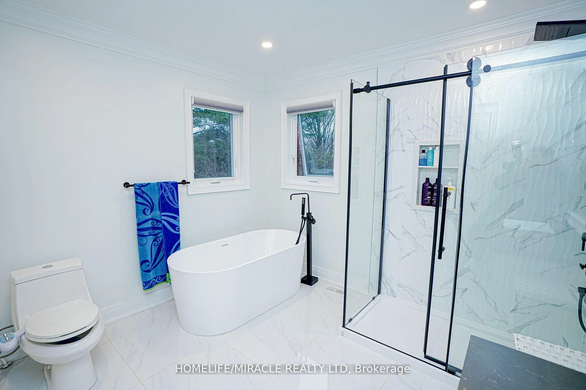 Photo 21 of 6 Maplecrest Court, Brampton, Vales of Castlemore — HOMEH