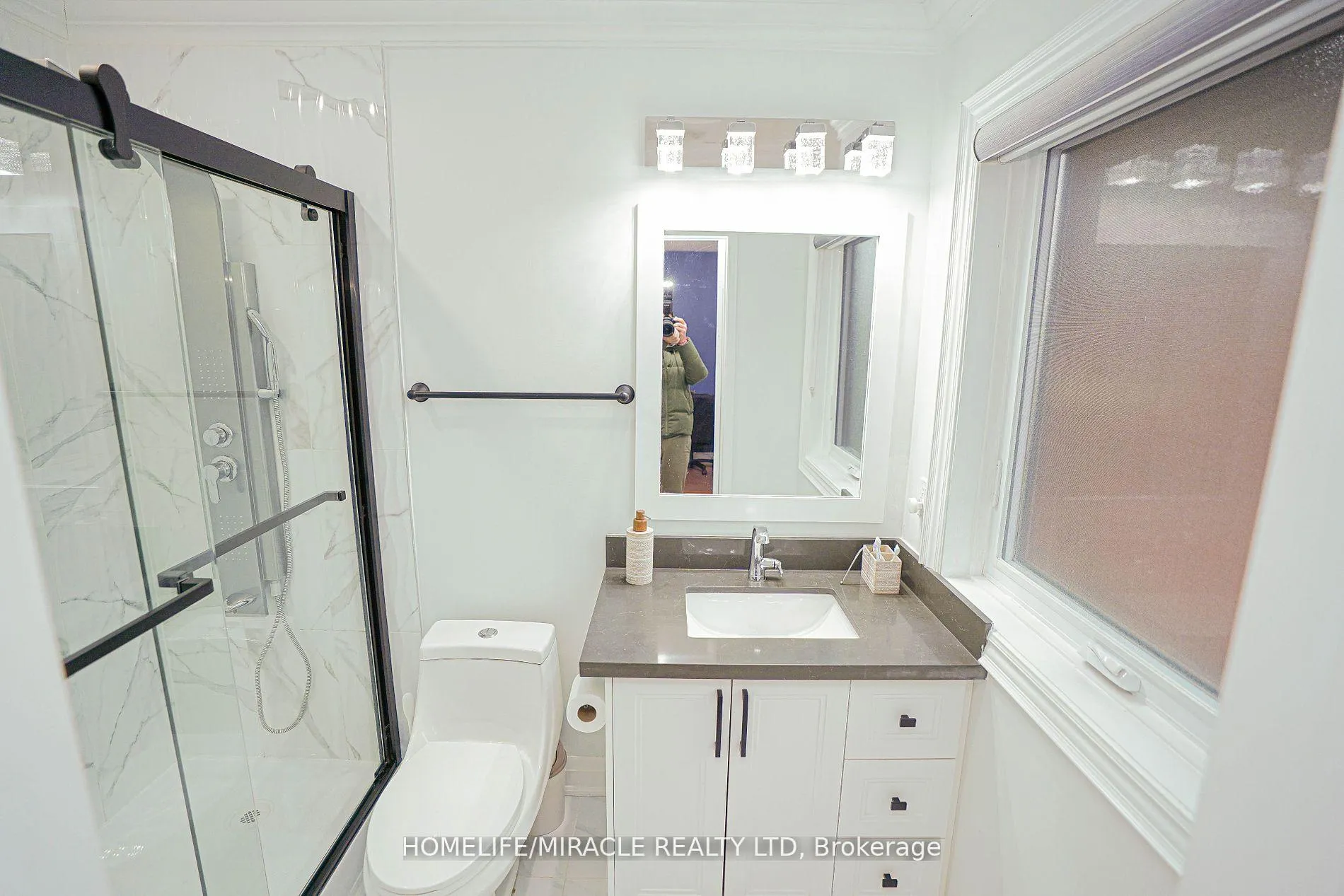 Photo 26 of 6 Maplecrest Court, Brampton, Vales of Castlemore — HOMEH