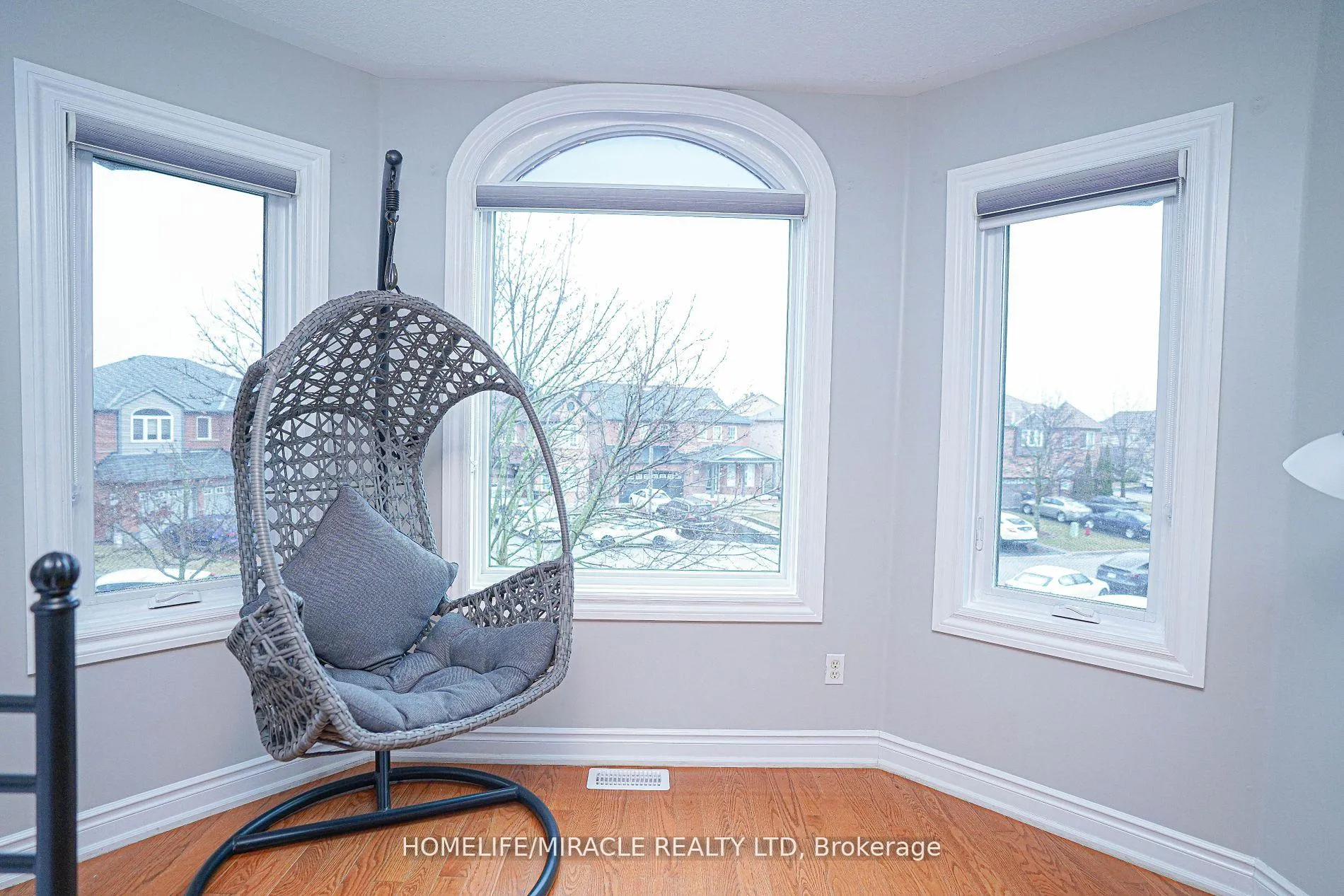Photo 32 of 6 Maplecrest Court, Brampton, Vales of Castlemore — HOMEH