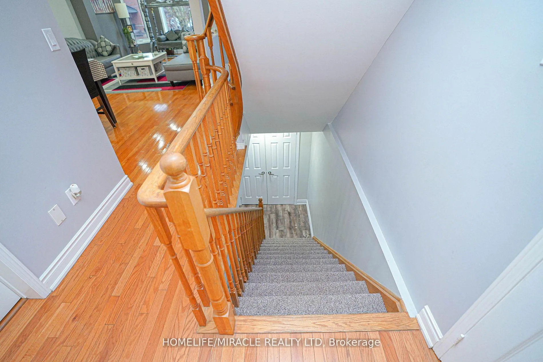 Photo 35 of 6 Maplecrest Court, Brampton, Vales of Castlemore — HOMEH