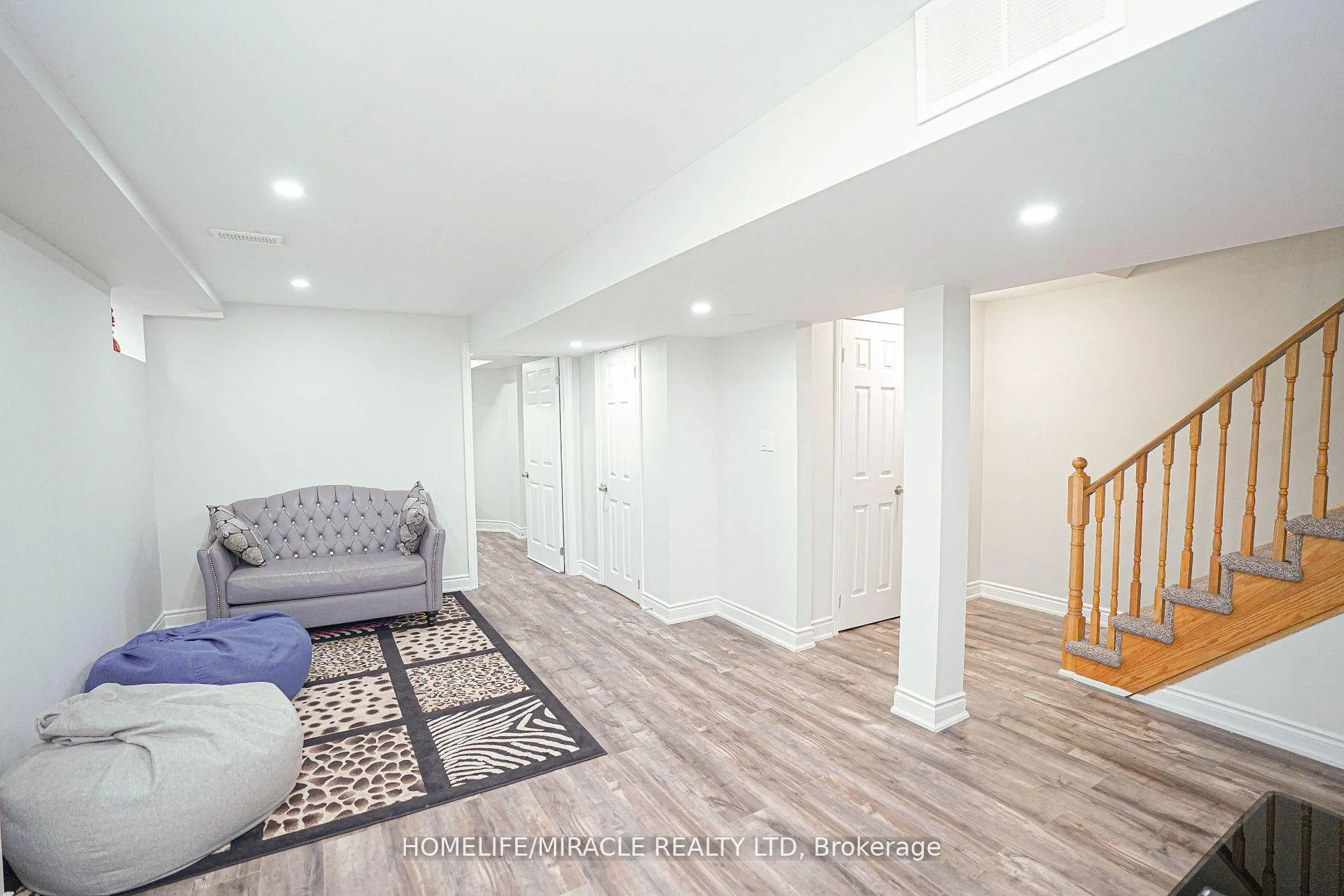 Photo 37 of 6 Maplecrest Court, Brampton, Vales of Castlemore — HOMEH
