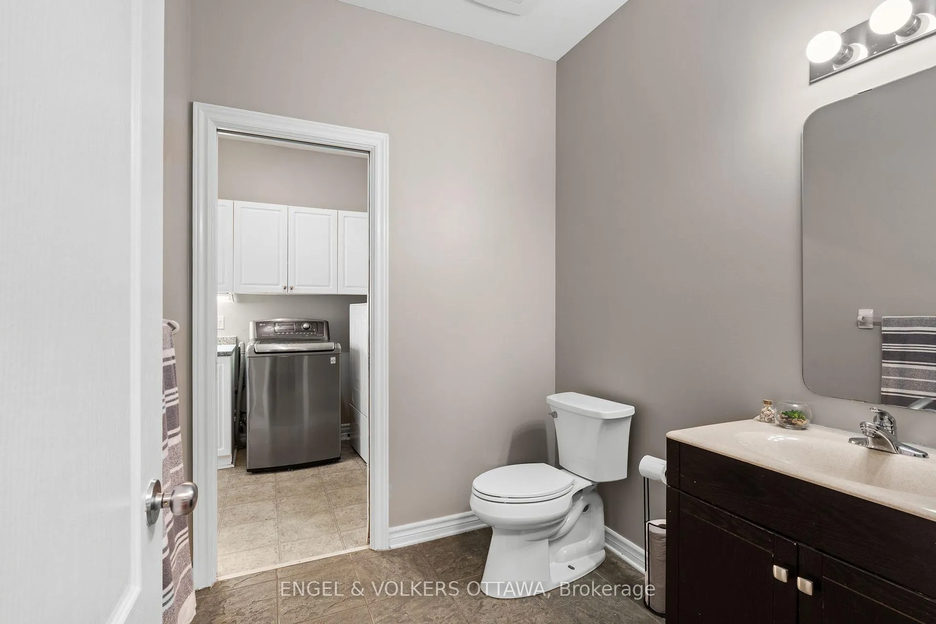 Photo 19 of 98 Anfield Crescent E, Ottawa, Barrhaven East — HOMEH