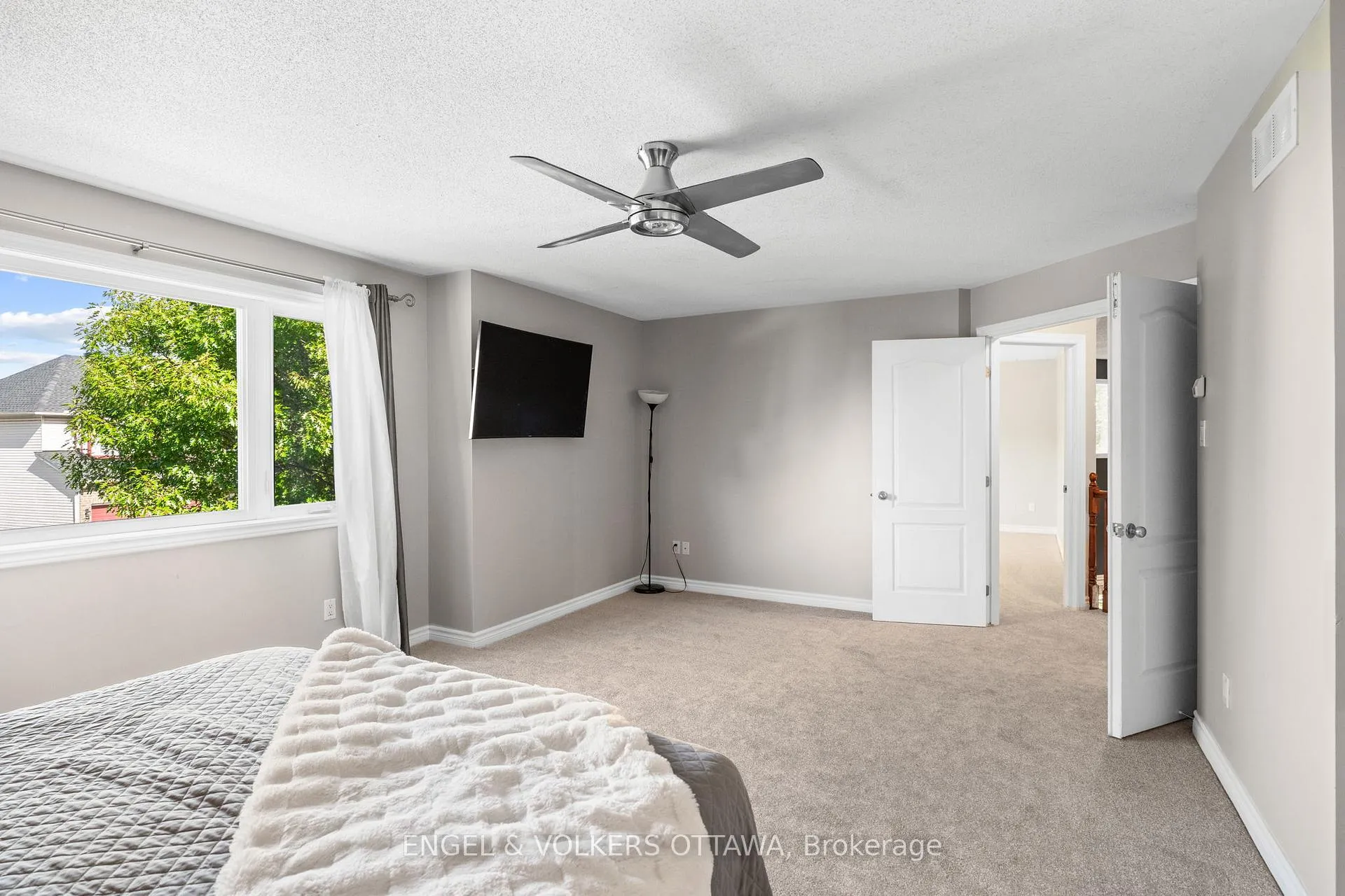 Photo 23 of 98 Anfield Crescent E, Ottawa, Barrhaven East — HOMEH