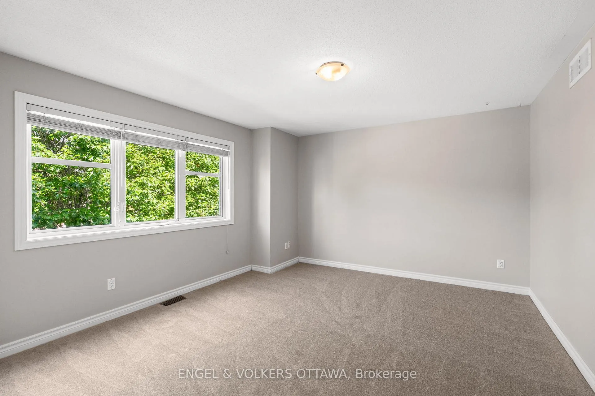 Photo 25 of 98 Anfield Crescent E, Ottawa, Barrhaven East — HOMEH