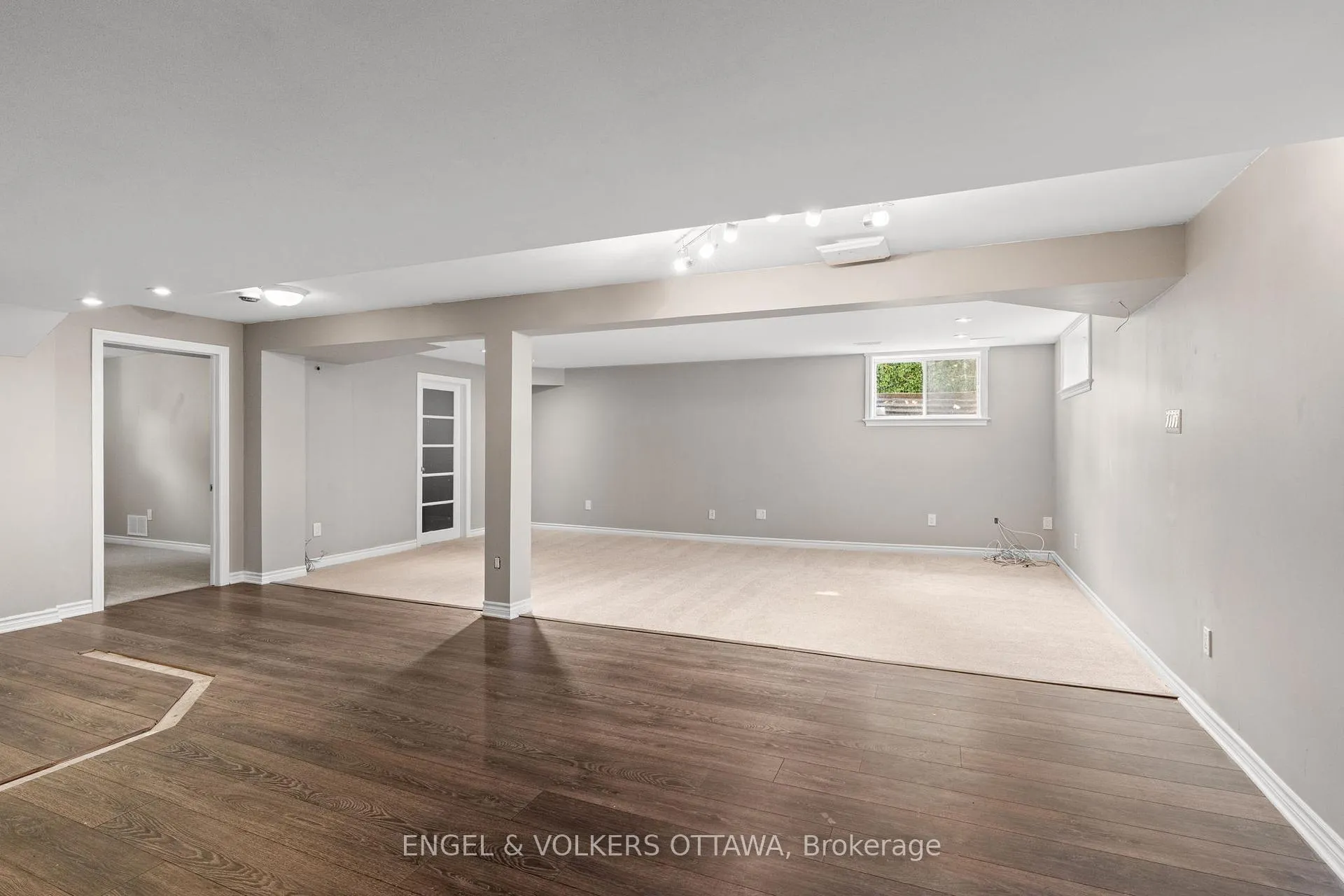 Photo 34 of 98 Anfield Crescent E, Ottawa, Barrhaven East — HOMEH