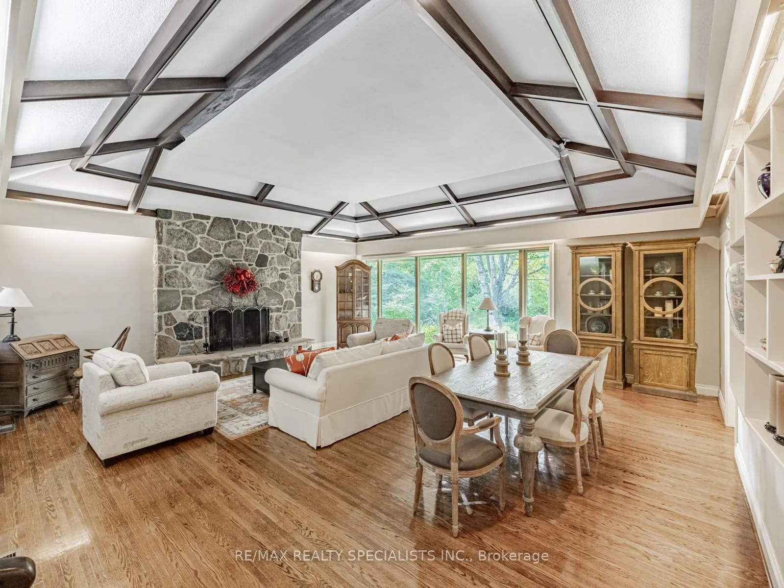 Photo 9 of 18043 Airport Road, Caledon, Rural Caledon — HOMEH