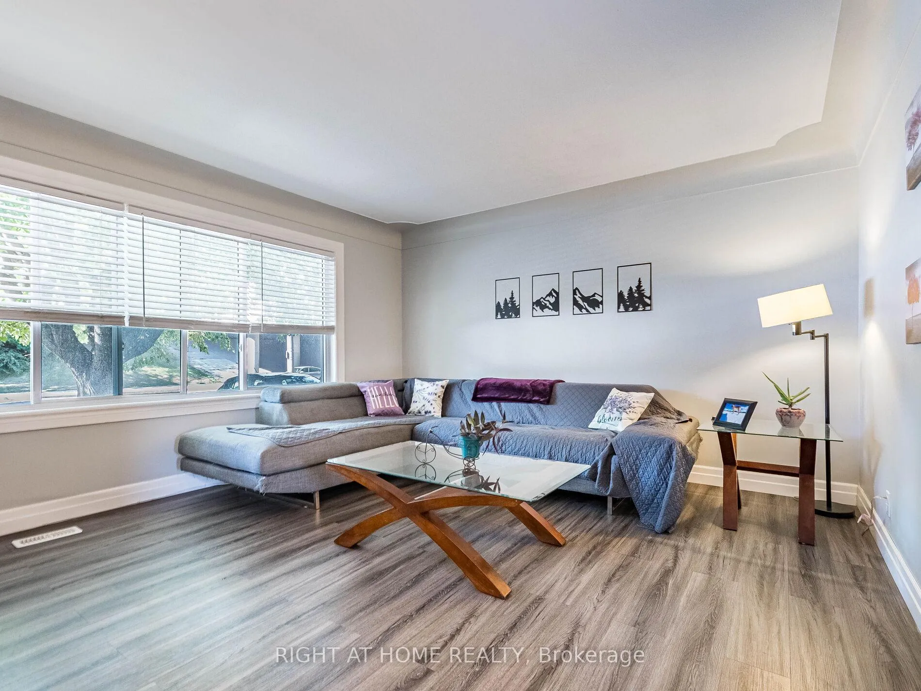Photo 7 of 303 Krug Street, Kitchener — HOMEH