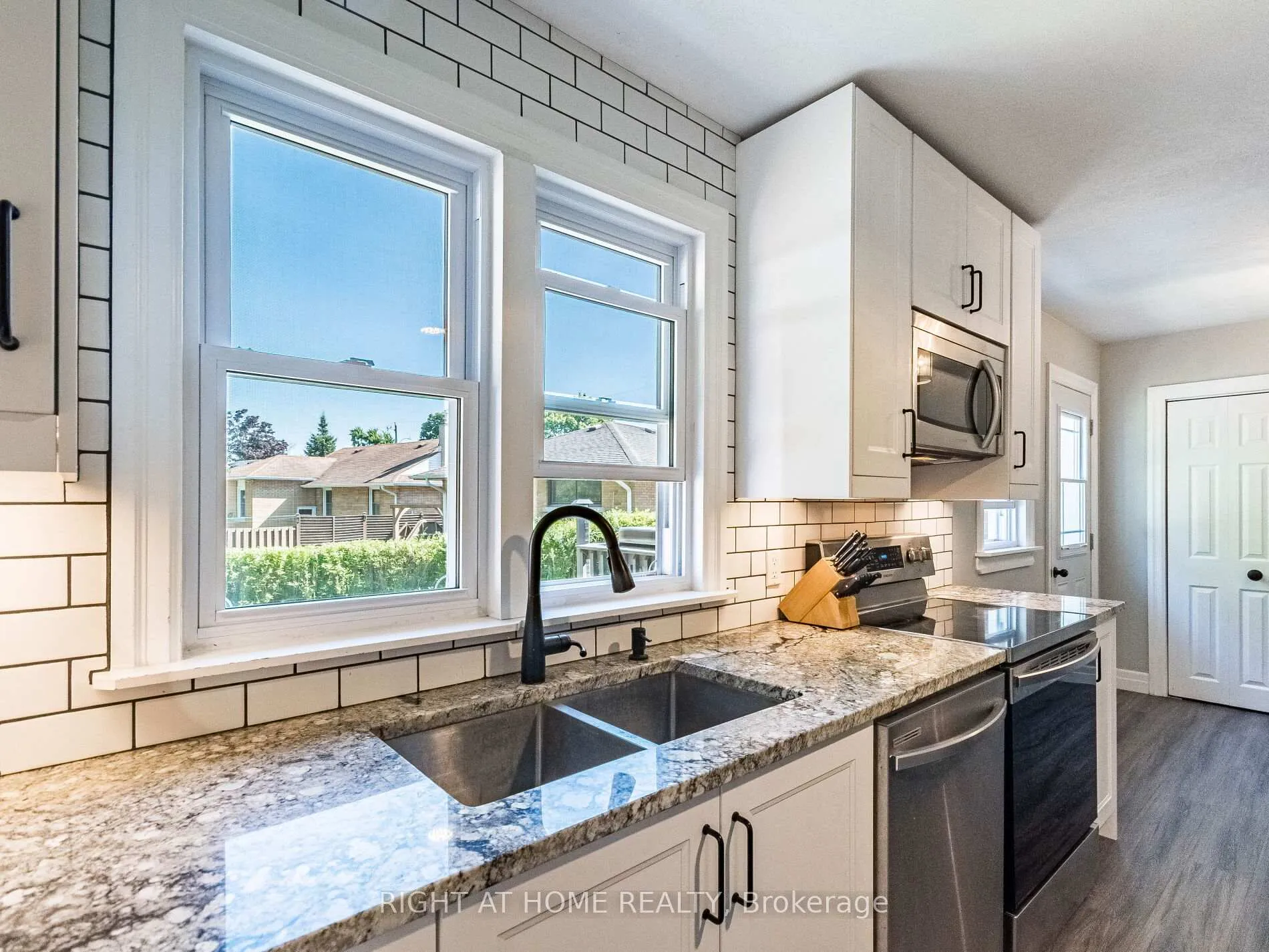 Photo 17 of 303 Krug Street, Kitchener — HOMEH