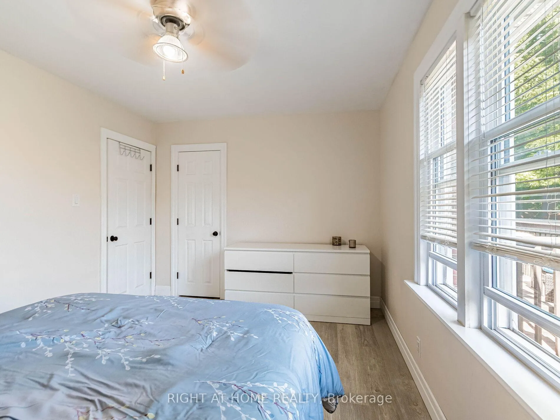 Photo 23 of 303 Krug Street, Kitchener — HOMEH