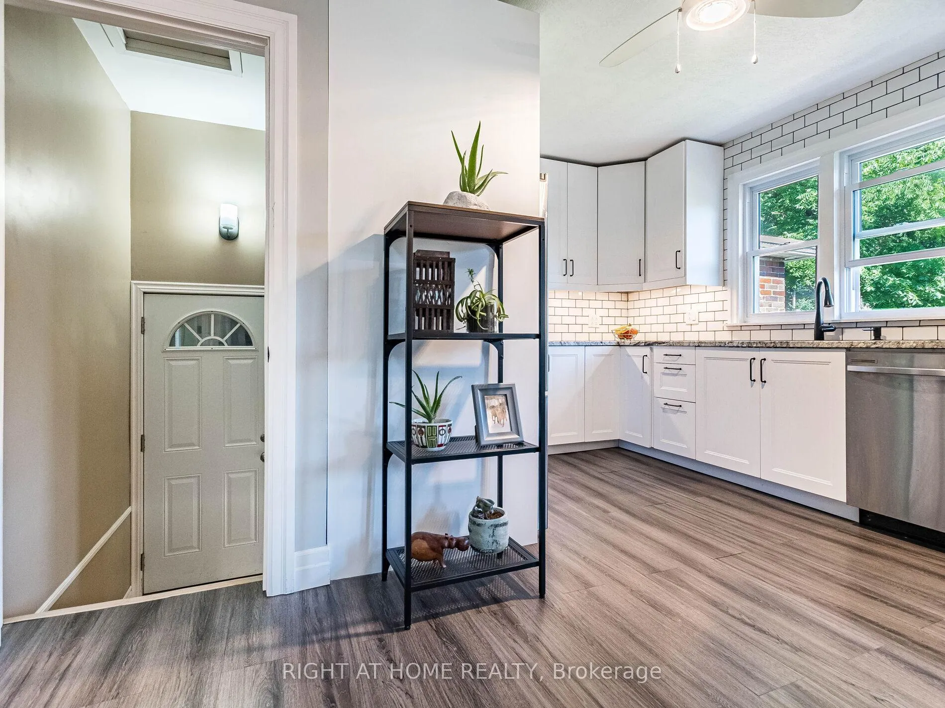 Photo 30 of 303 Krug Street, Kitchener — HOMEH