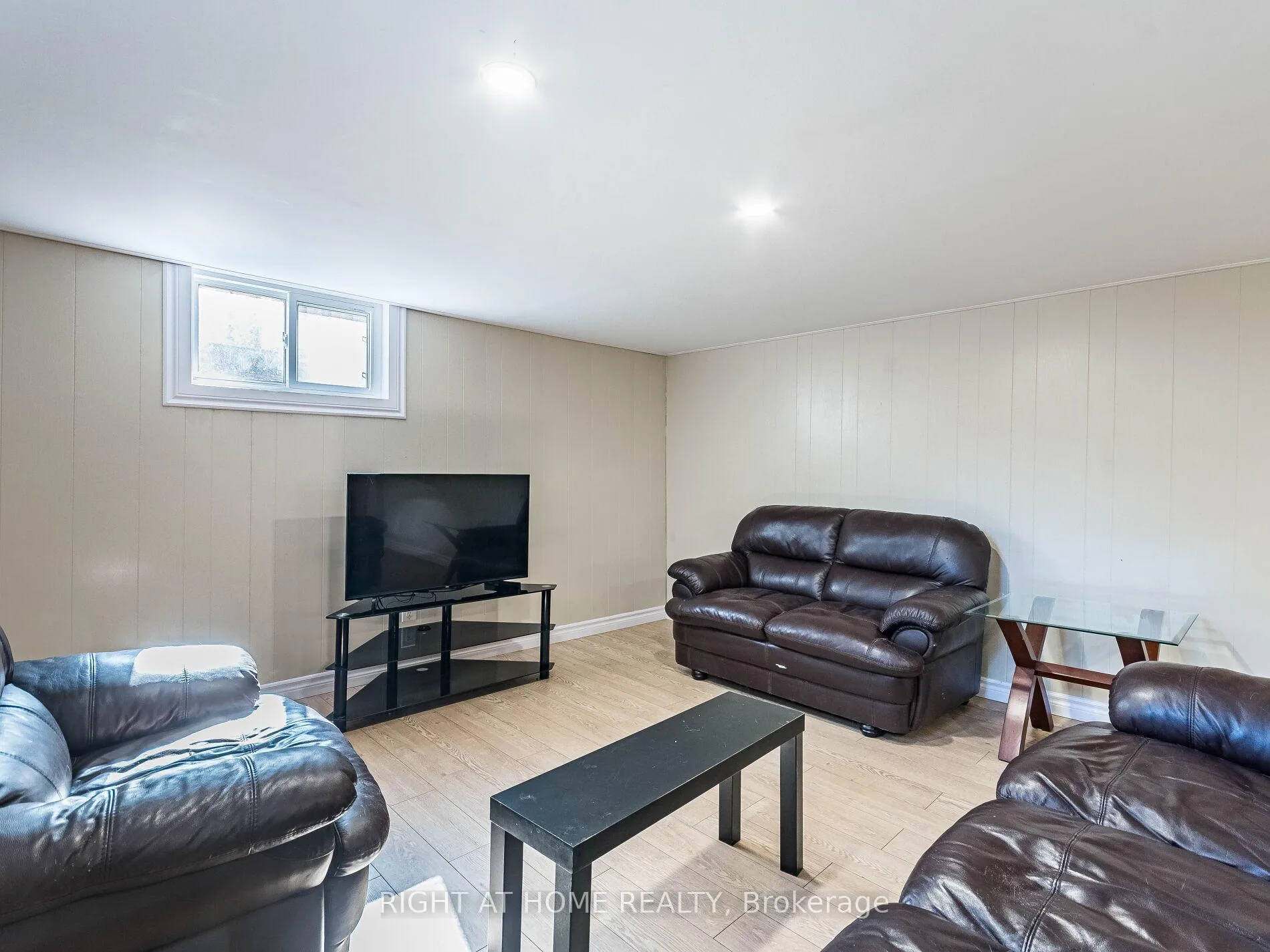 Photo 35 of 303 Krug Street, Kitchener — HOMEH