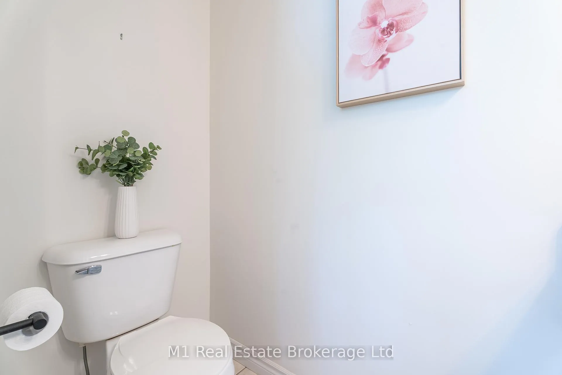 Photo 20 of 125 Marcy Crescent, Cambridge — HOMEH