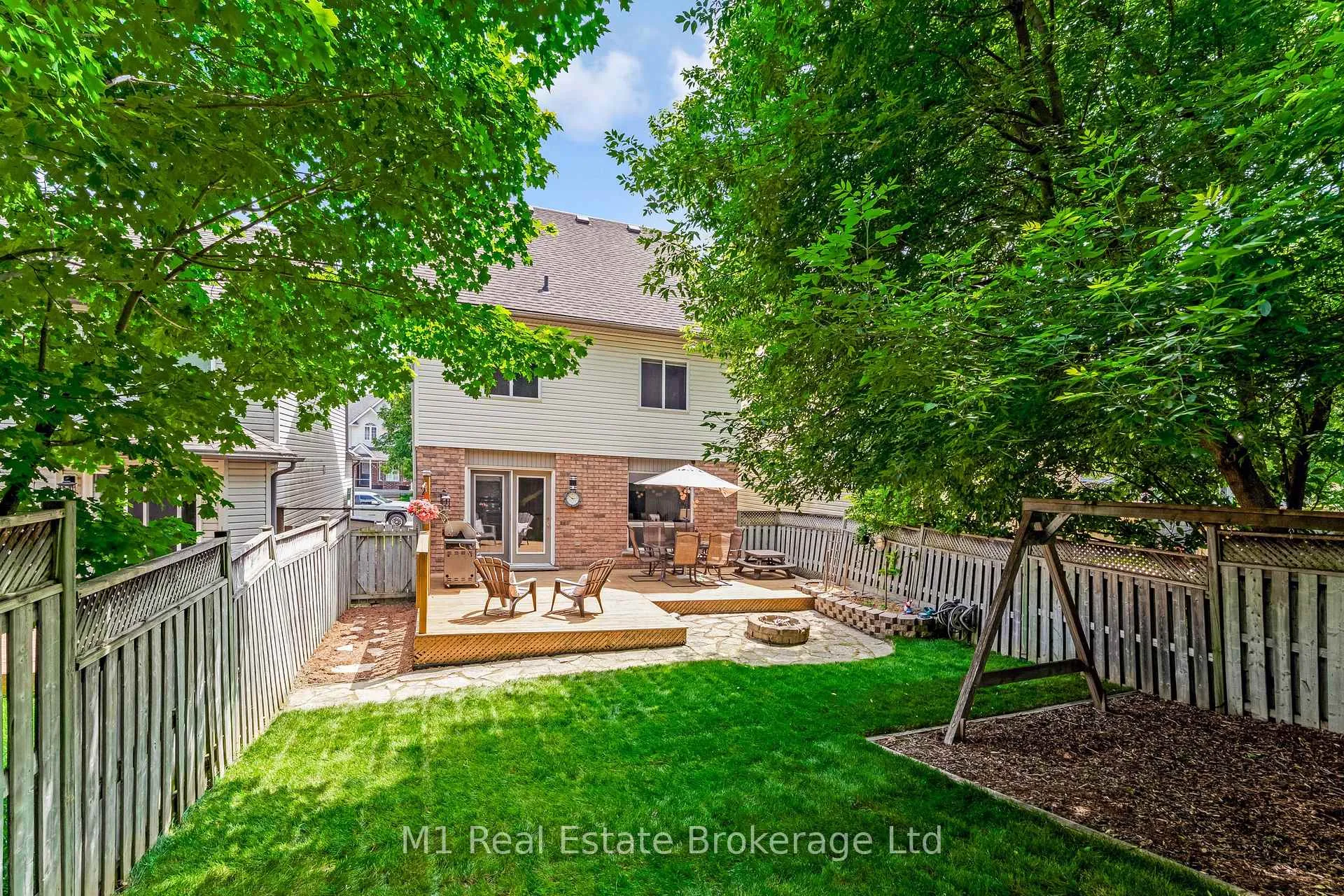 Photo 39 of 125 Marcy Crescent, Cambridge — HOMEH