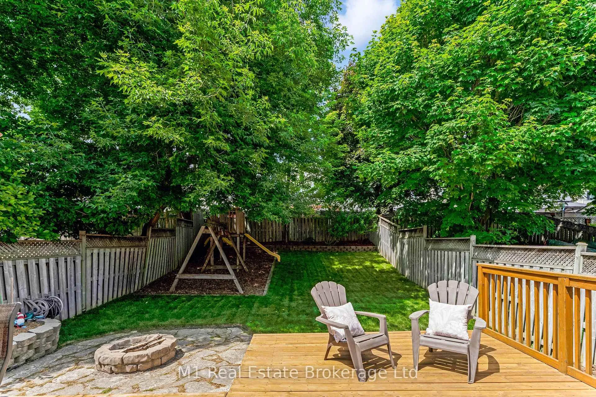 Photo 43 of 125 Marcy Crescent, Cambridge — HOMEH