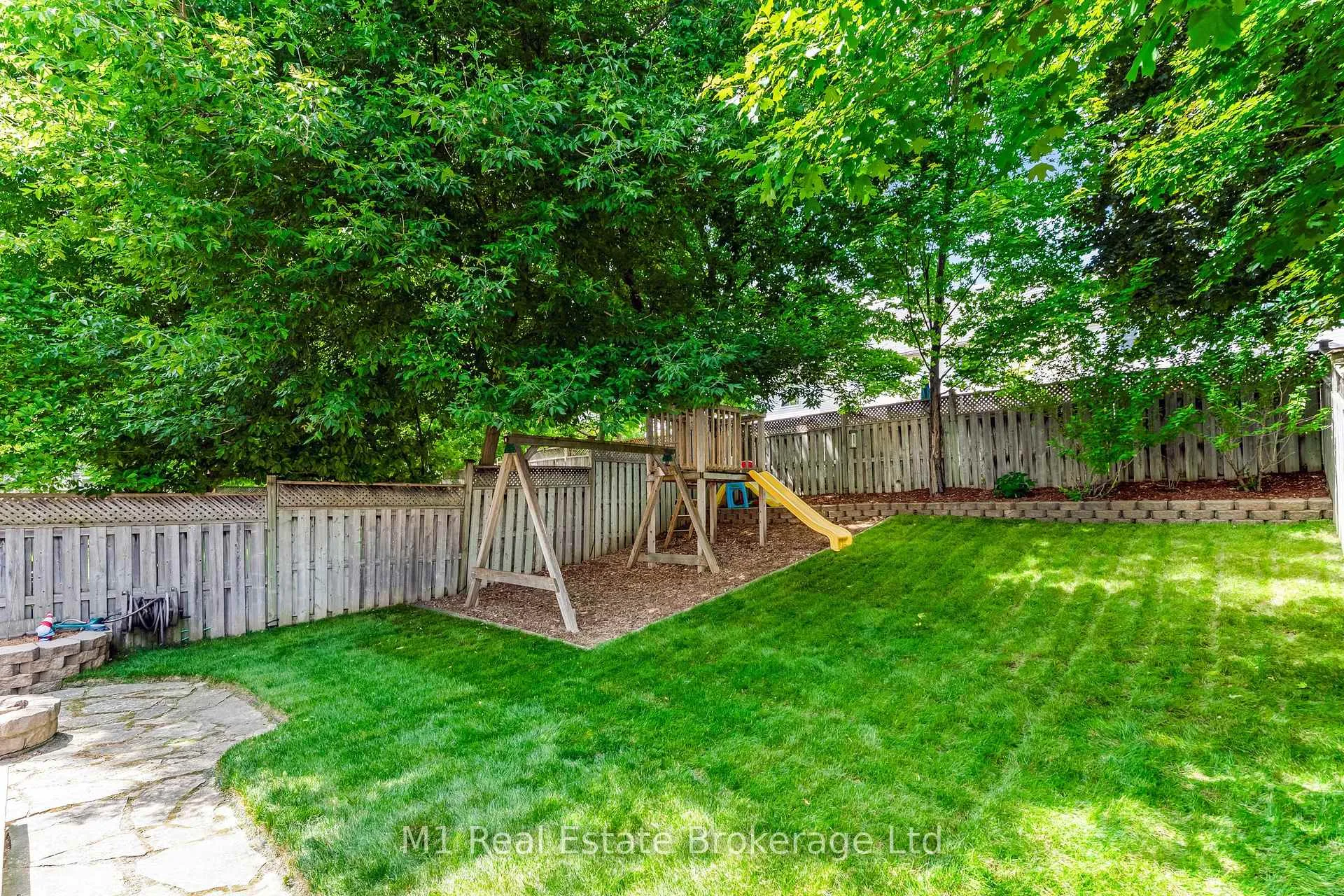 Photo 46 of 125 Marcy Crescent, Cambridge — HOMEH