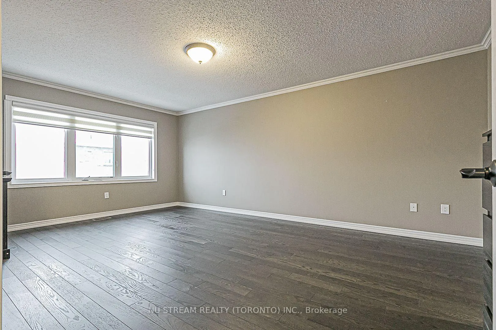 Photo 16 of 32 Begonia Street, Markham, Wismer — HOMEH