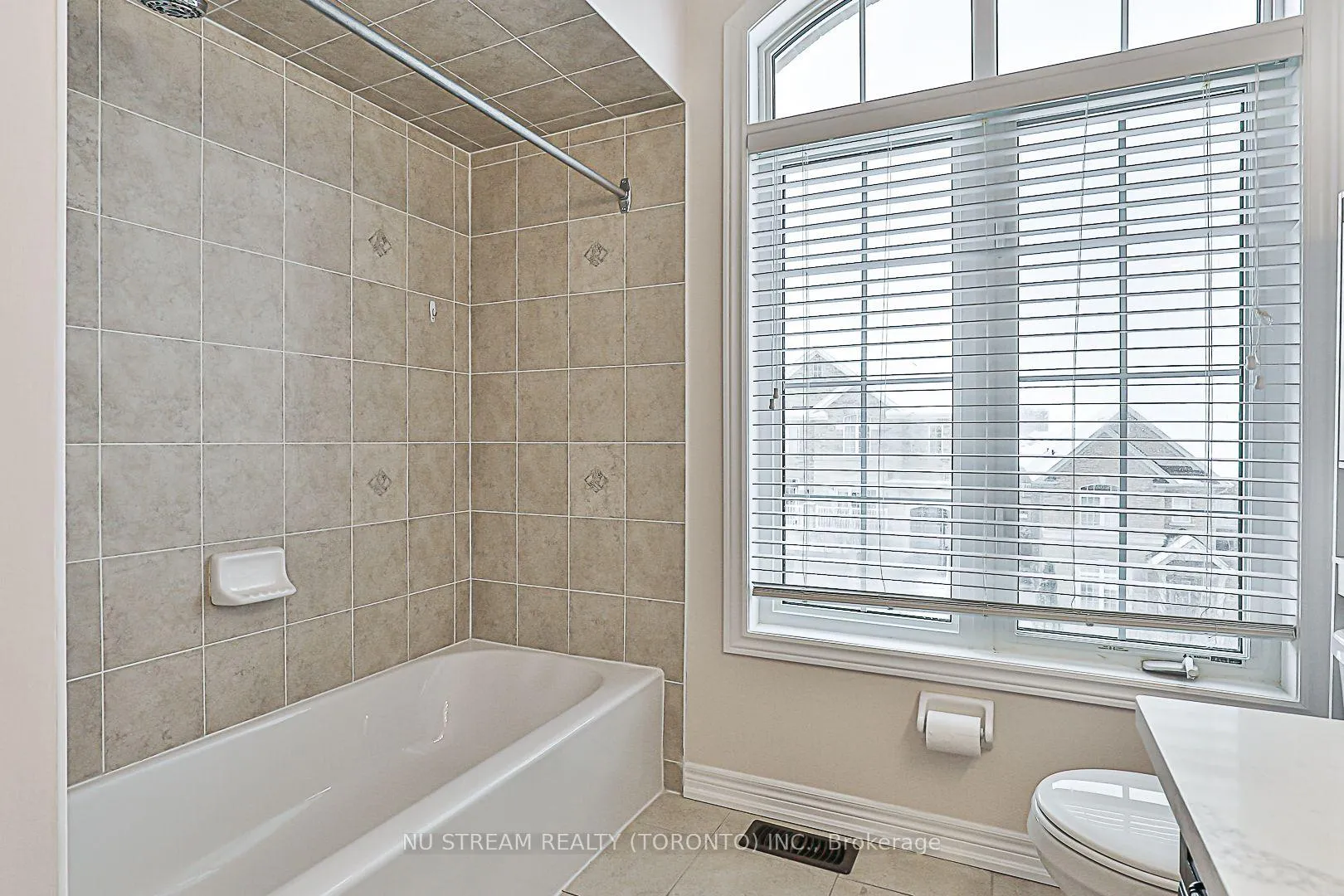 Photo 27 of 32 Begonia Street, Markham, Wismer — HOMEH