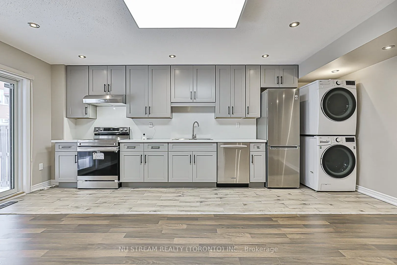 Photo 36 of 32 Begonia Street, Markham, Wismer — HOMEH