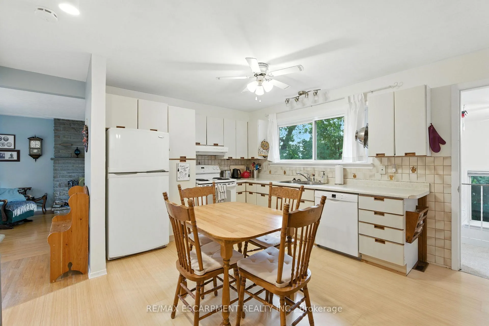 Photo 11 of 279 Main Street N, Guelph/Eramosa, Rural Guelph/Eramosa East — HOMEH