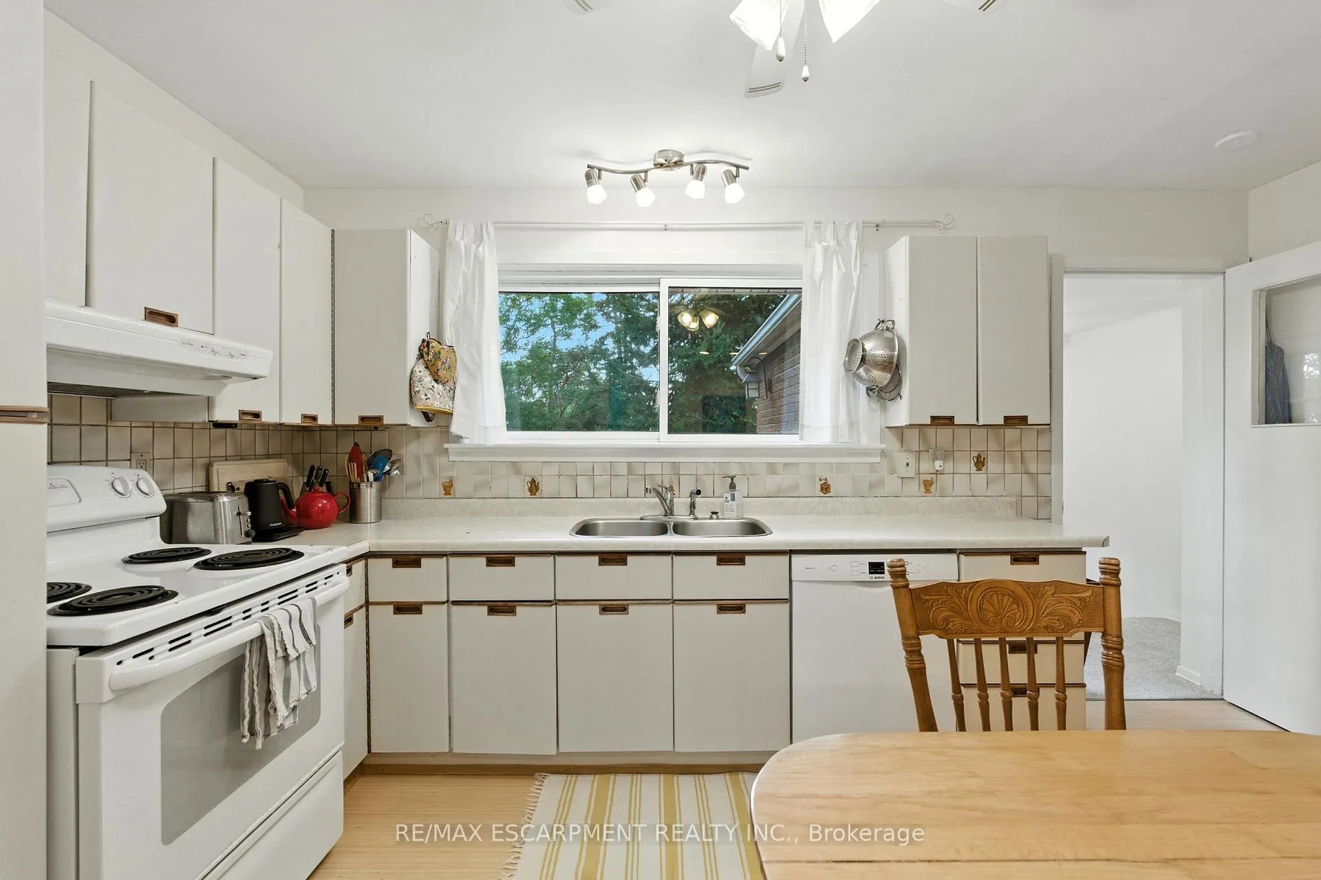 Photo 12 of 279 Main Street N, Guelph/Eramosa, Rural Guelph/Eramosa East — HOMEH