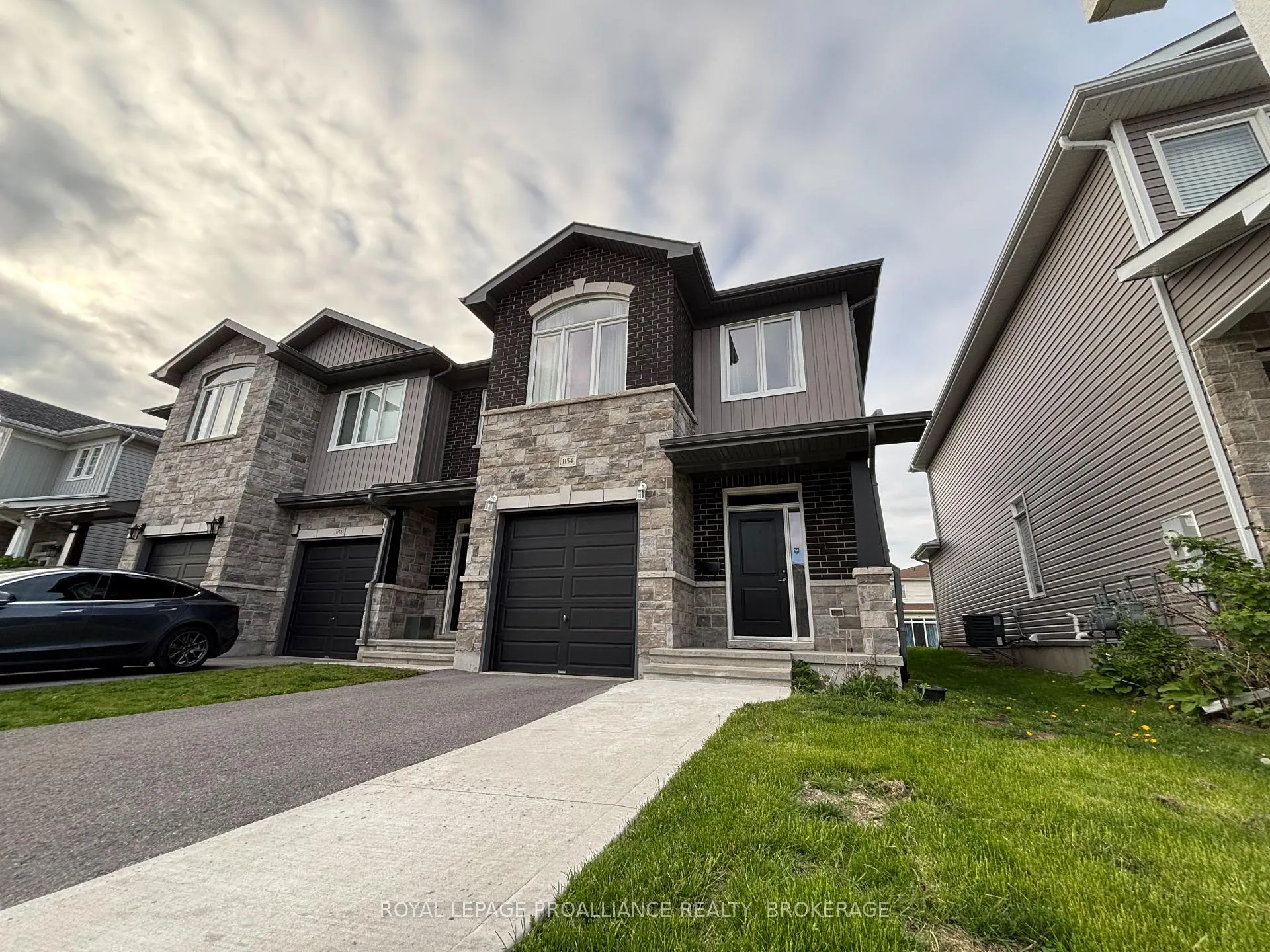 Photo 1 of 1154 Horizon Drive, Kingston, City Northwest — HOMEH