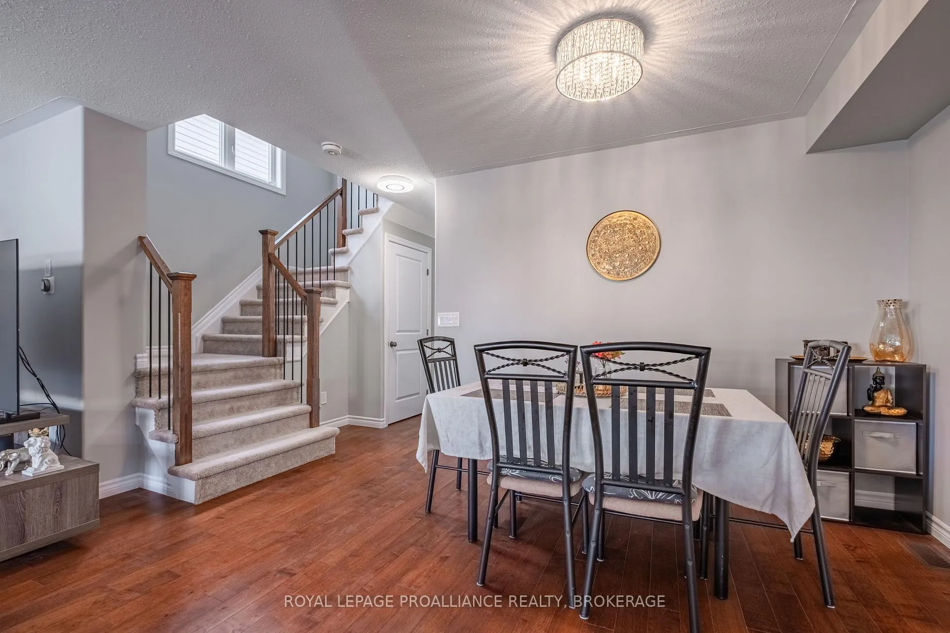 Photo 8 of 1154 Horizon Drive, Kingston, City Northwest — HOMEH