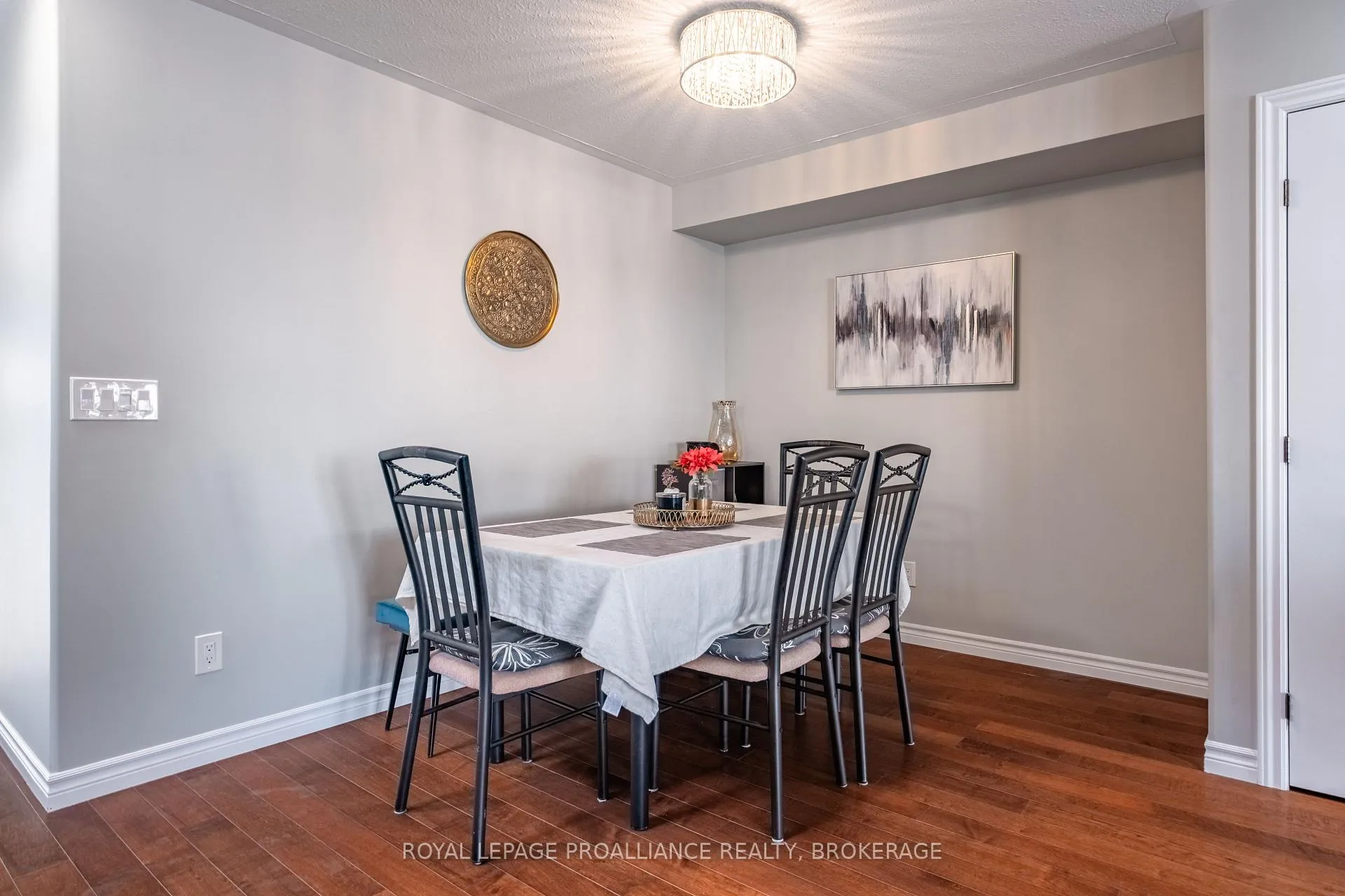 Photo 9 of 1154 Horizon Drive, Kingston, City Northwest — HOMEH