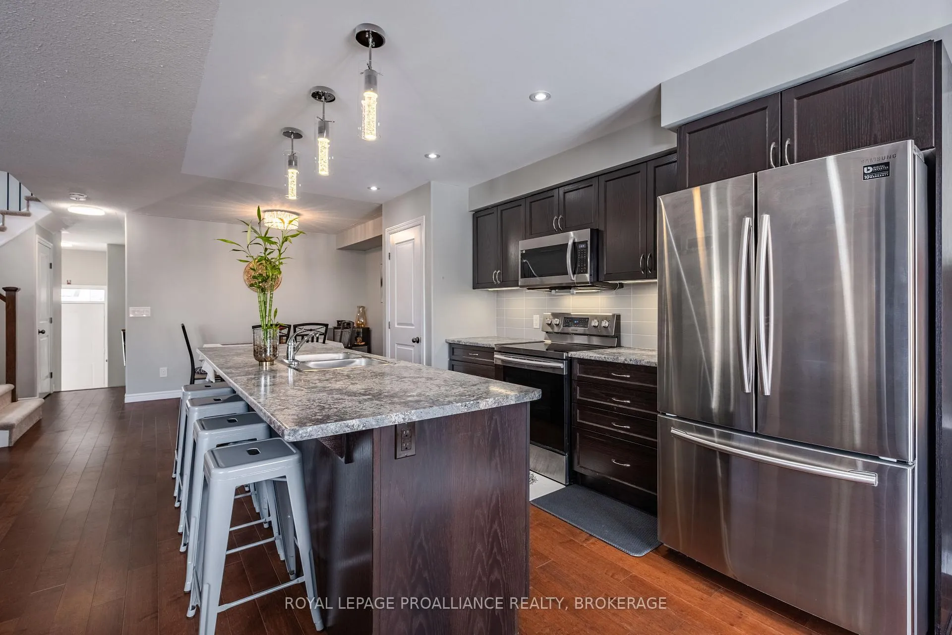 Photo 11 of 1154 Horizon Drive, Kingston, City Northwest — HOMEH