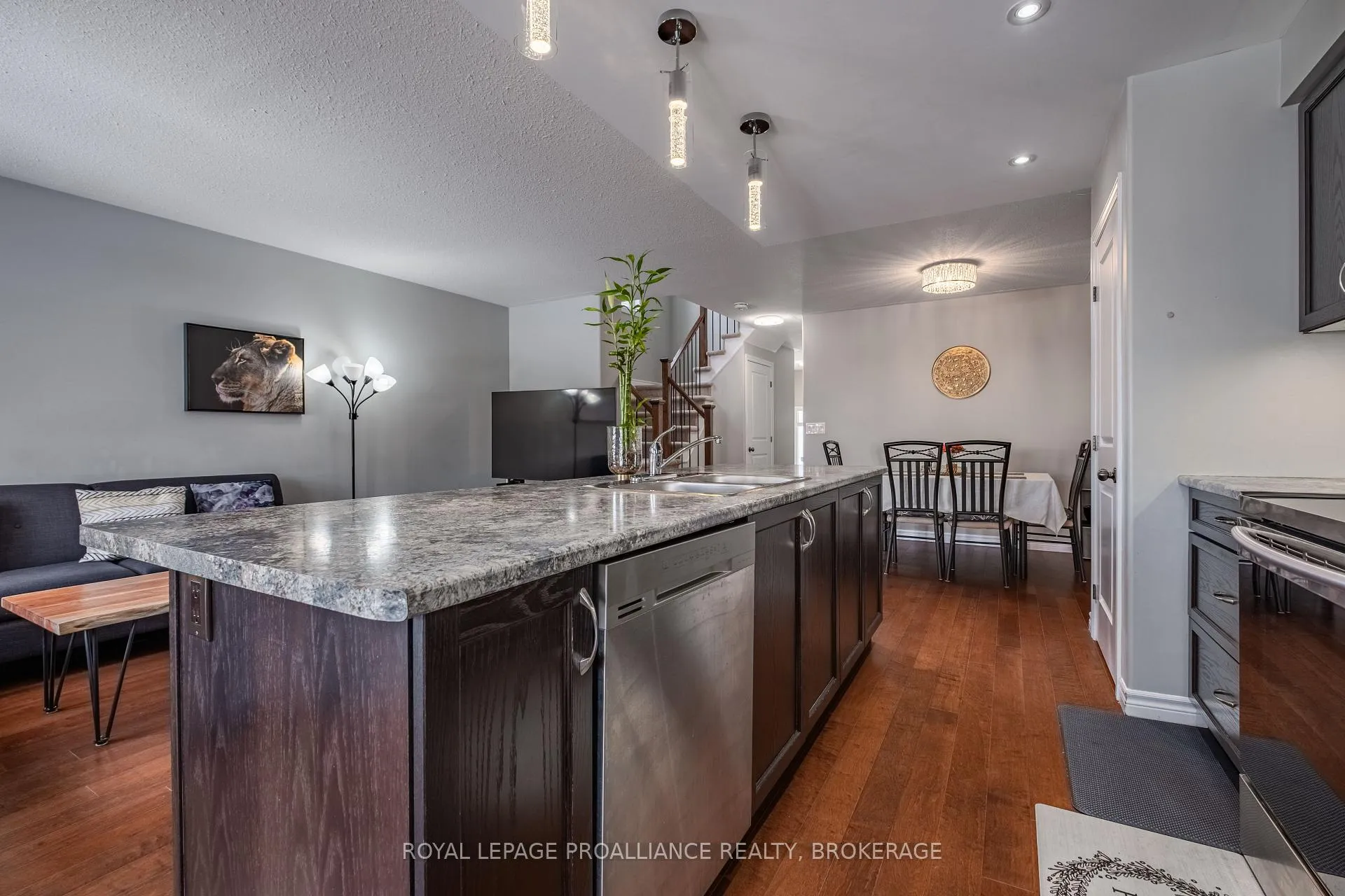 Photo 13 of 1154 Horizon Drive, Kingston, City Northwest — HOMEH