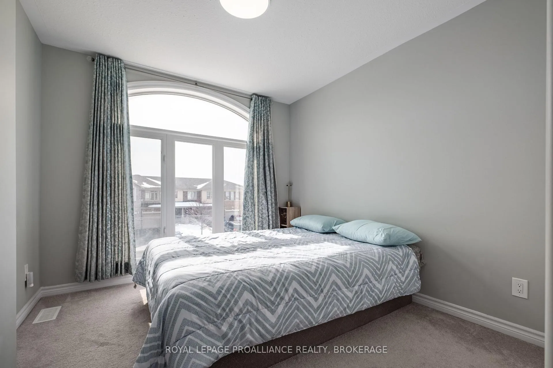 Photo 29 of 1154 Horizon Drive, Kingston, City Northwest — HOMEH