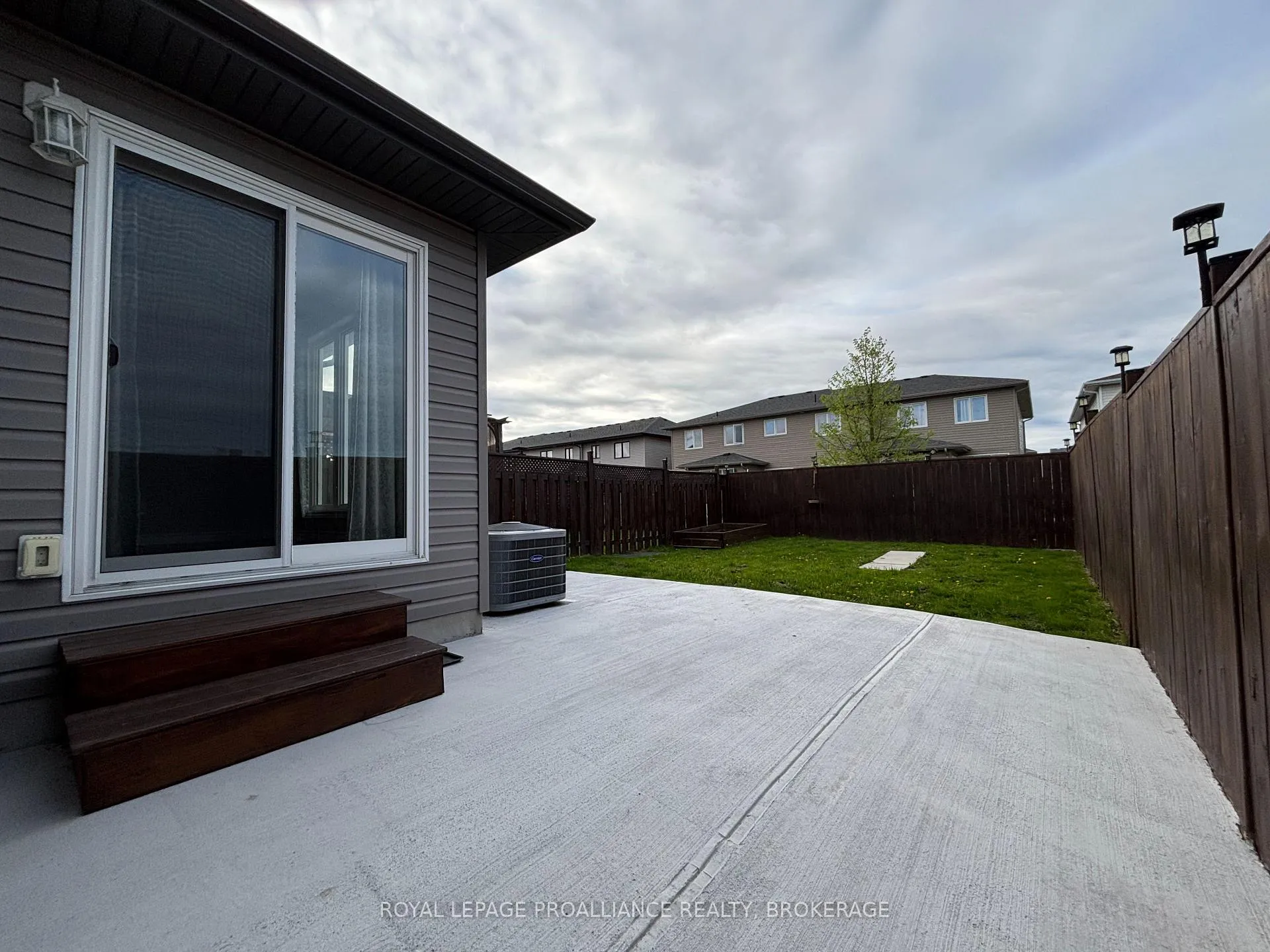 Photo 34 of 1154 Horizon Drive, Kingston, City Northwest — HOMEH